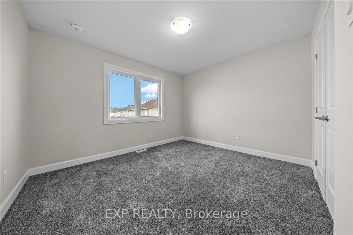 70 Eastwood Drive Property Photo 33