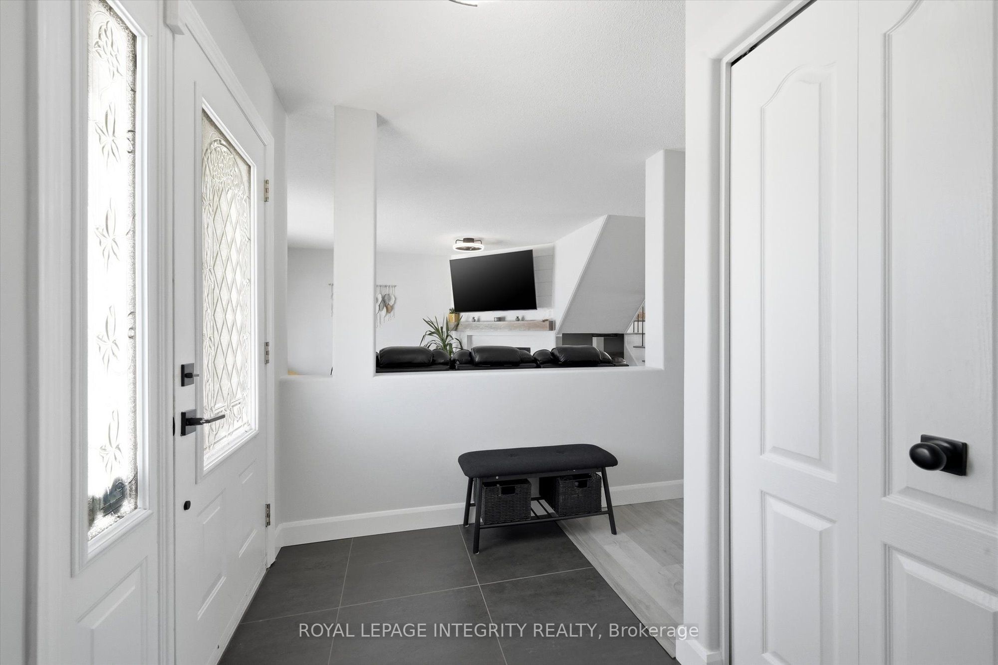 36 Frontenac Boulevard Property Photo 7
