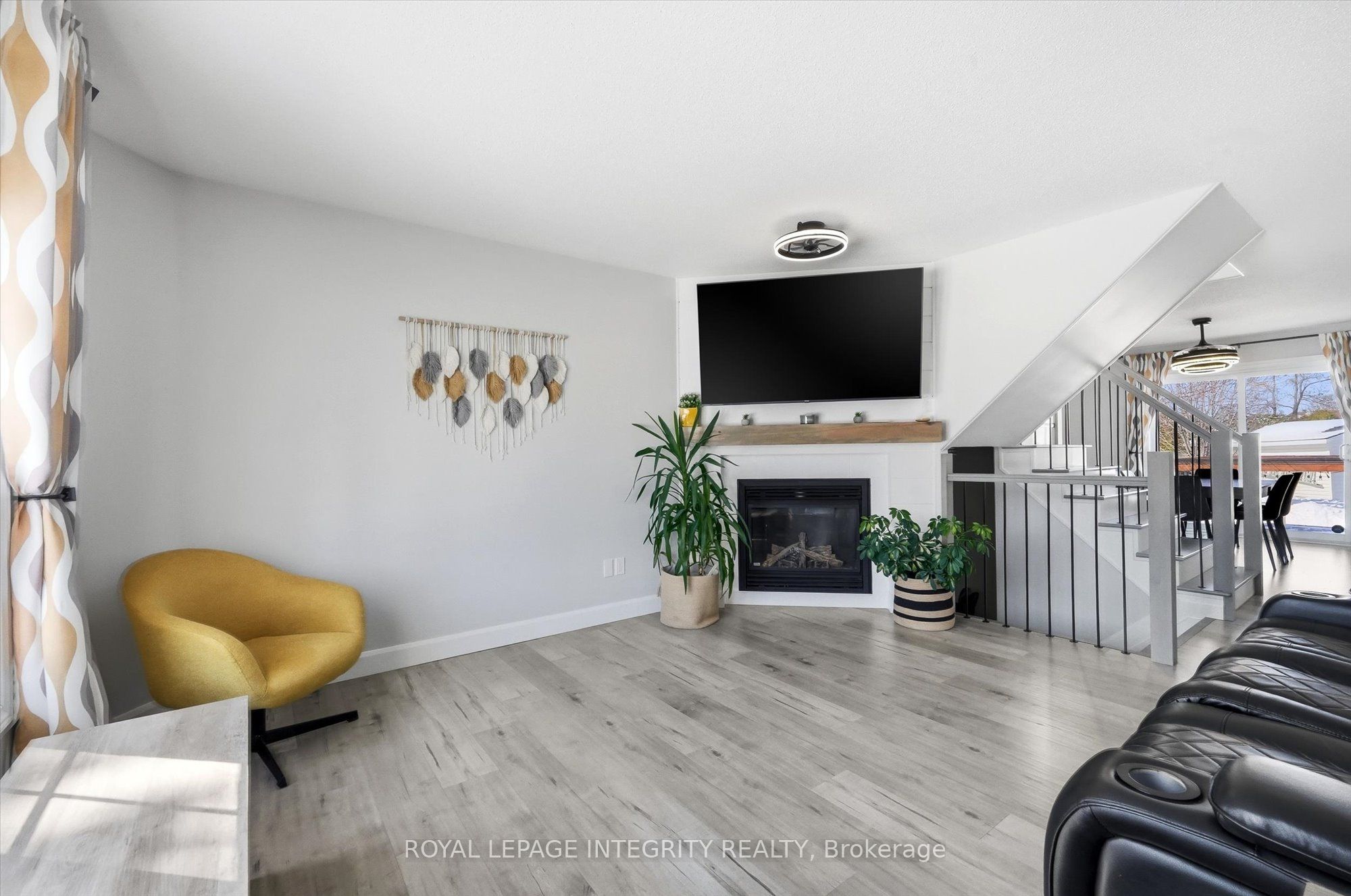 36 Frontenac Boulevard Property Photo 11