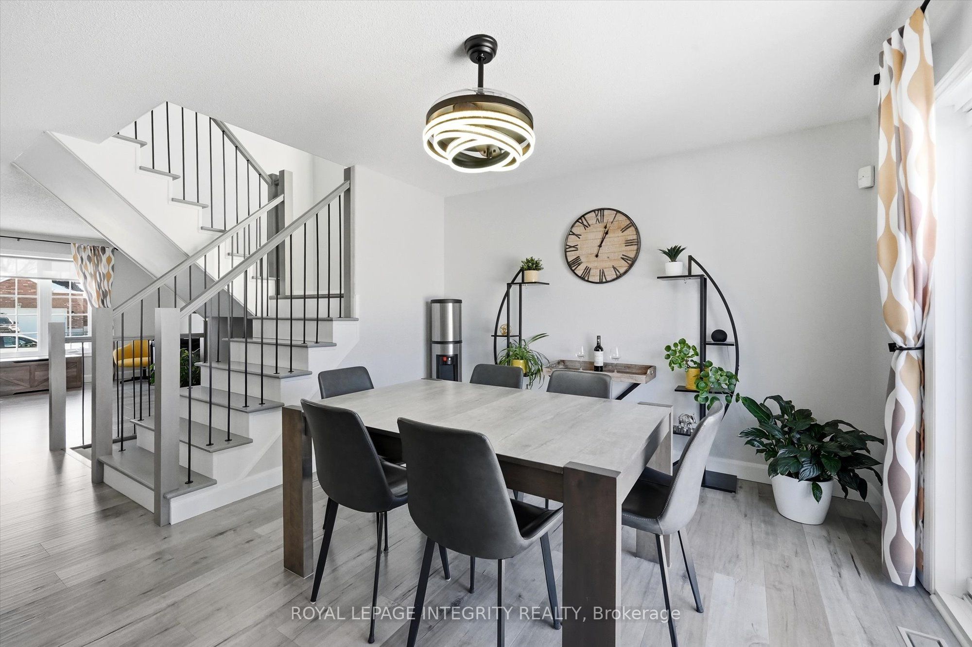 36 Frontenac Boulevard Property Photo 13