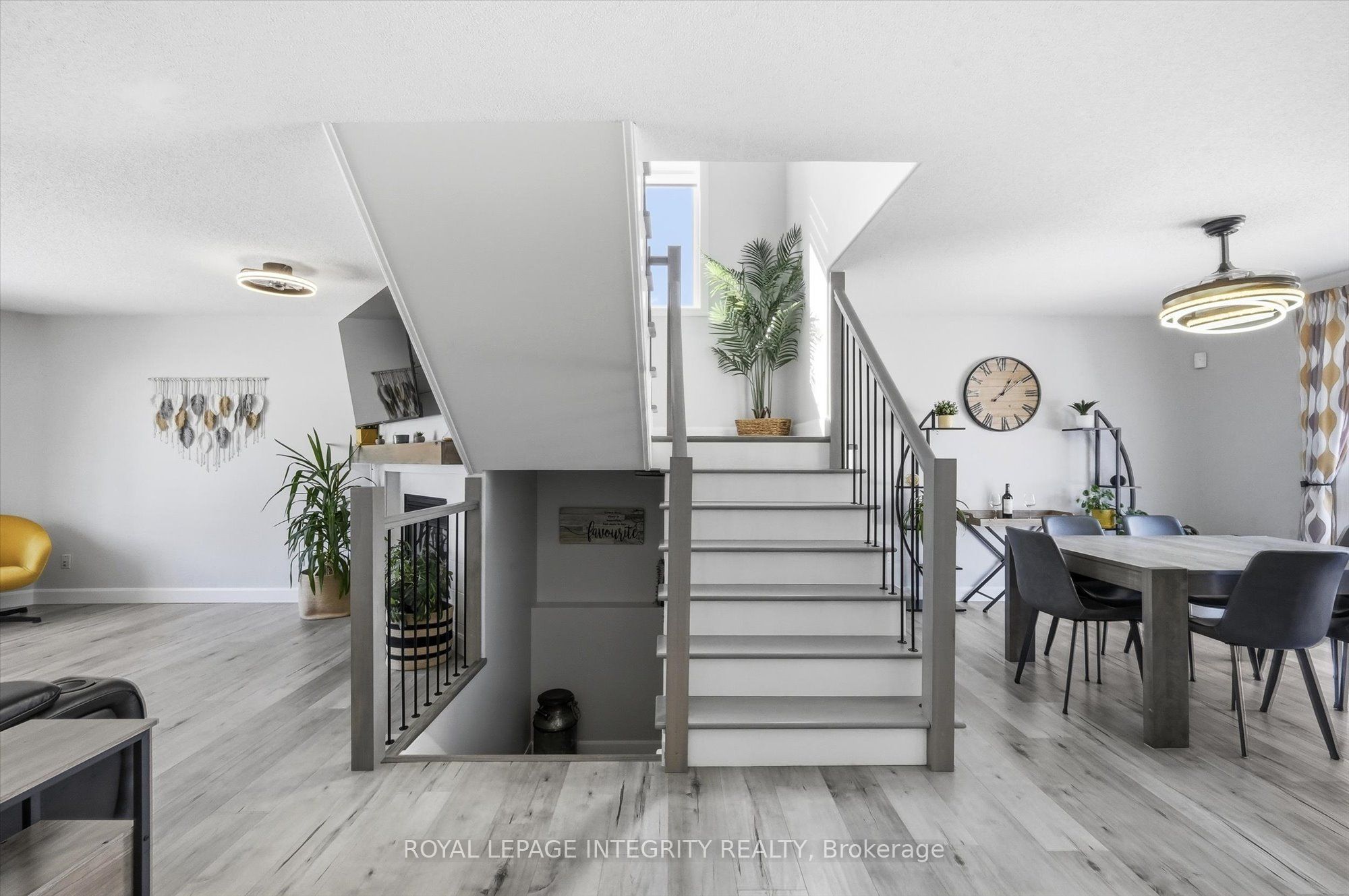 36 Frontenac Boulevard Property Photo 17