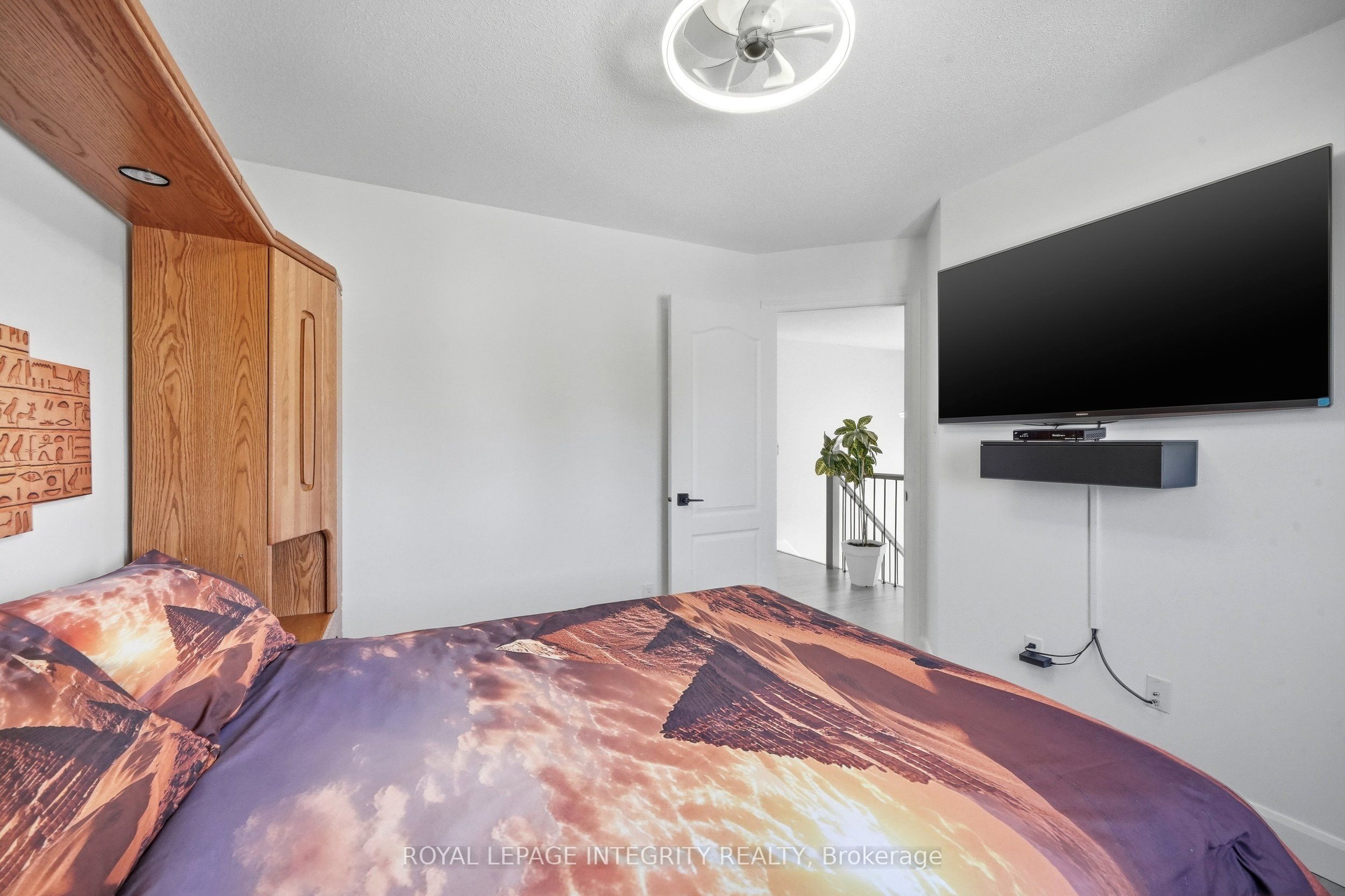 36 Frontenac Boulevard Property Photo 22