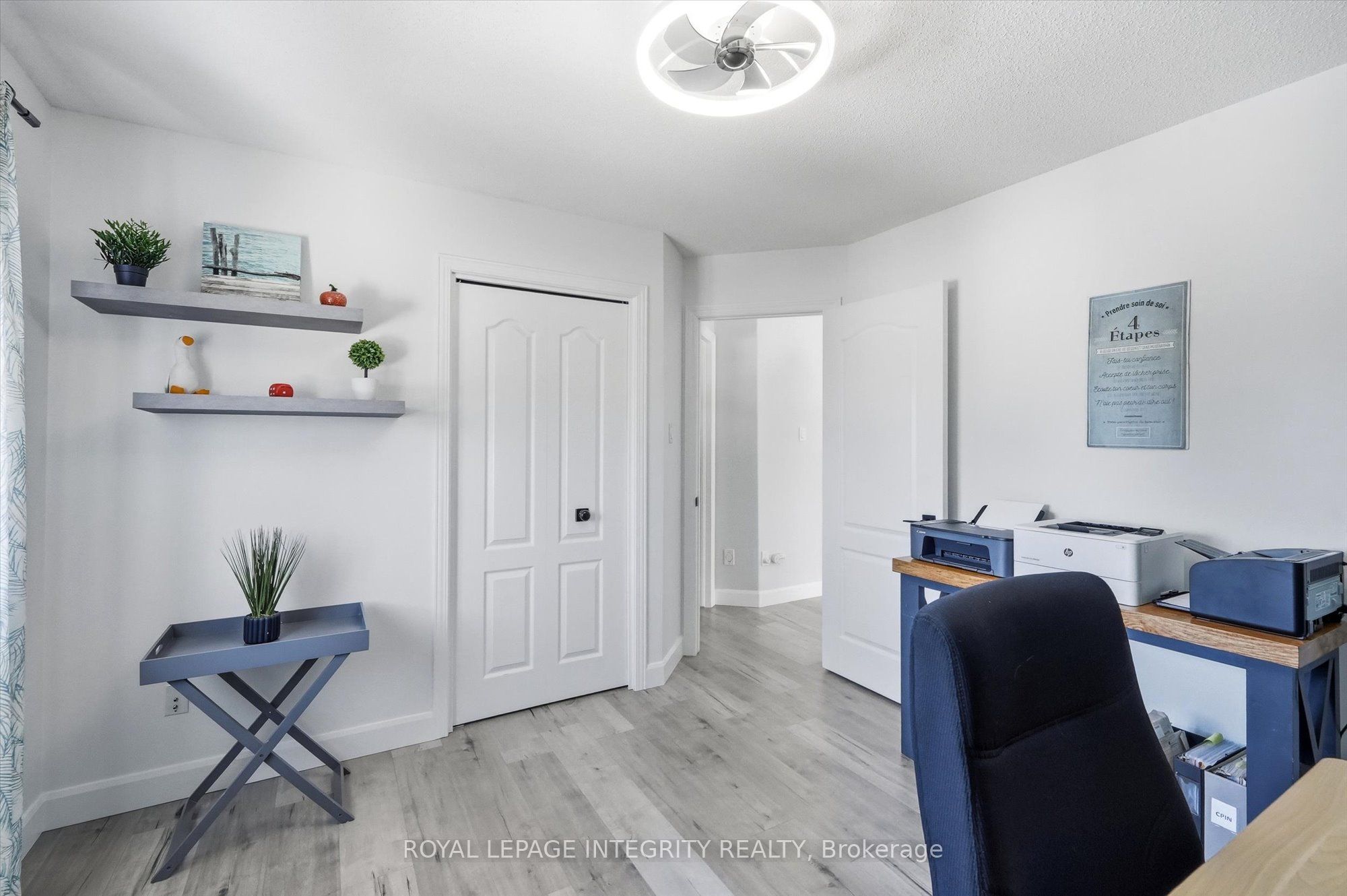 36 Frontenac Boulevard Property Photo 24