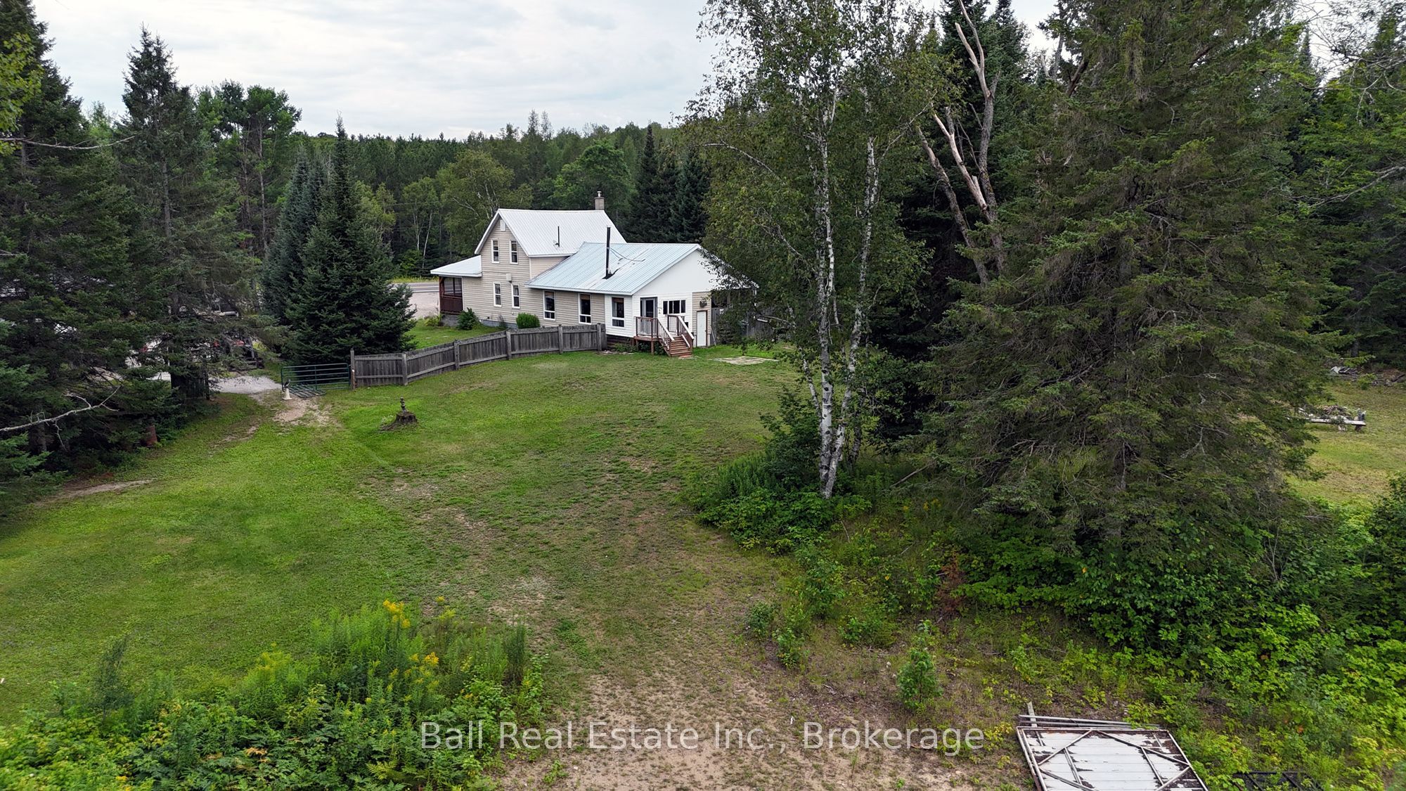 19573 Highway #118 Highway E Property Photo 15