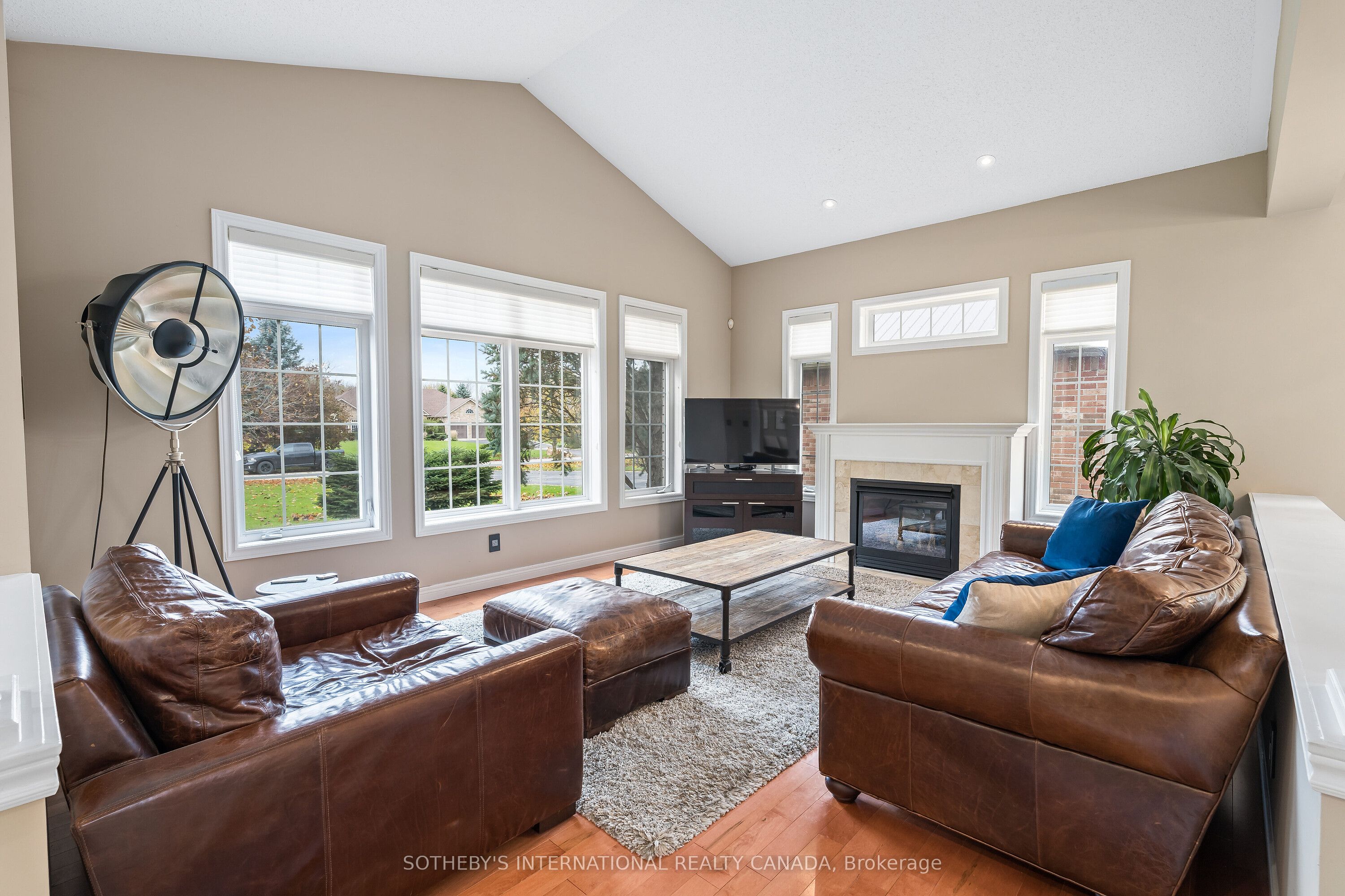 159 Delarmbro Drive Property Photo 6