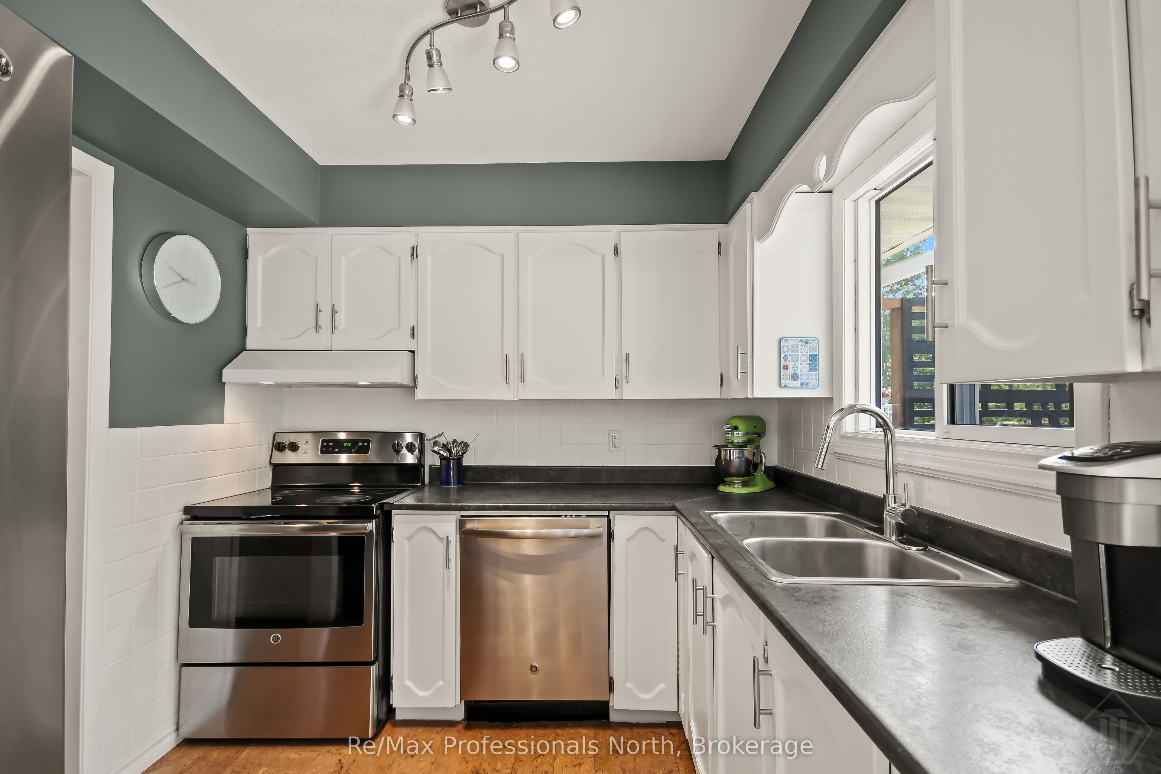 66 Westvale Drive Property Photo 14