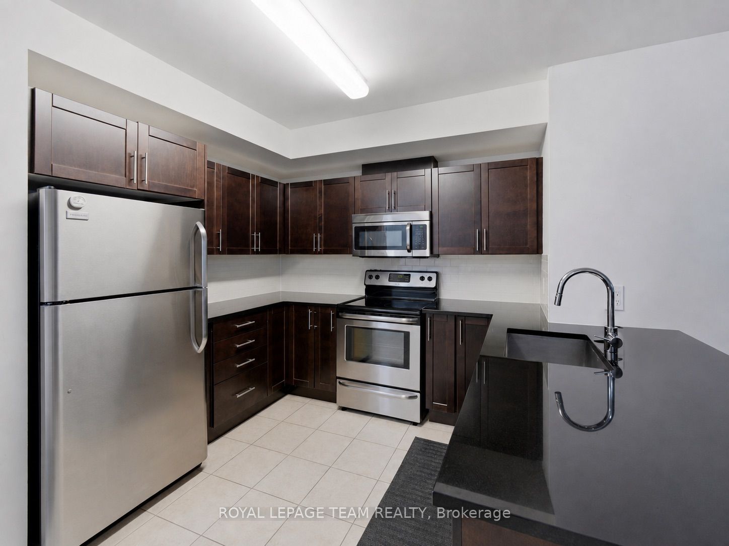 242 Rideau Street 1002 Property Photo 10