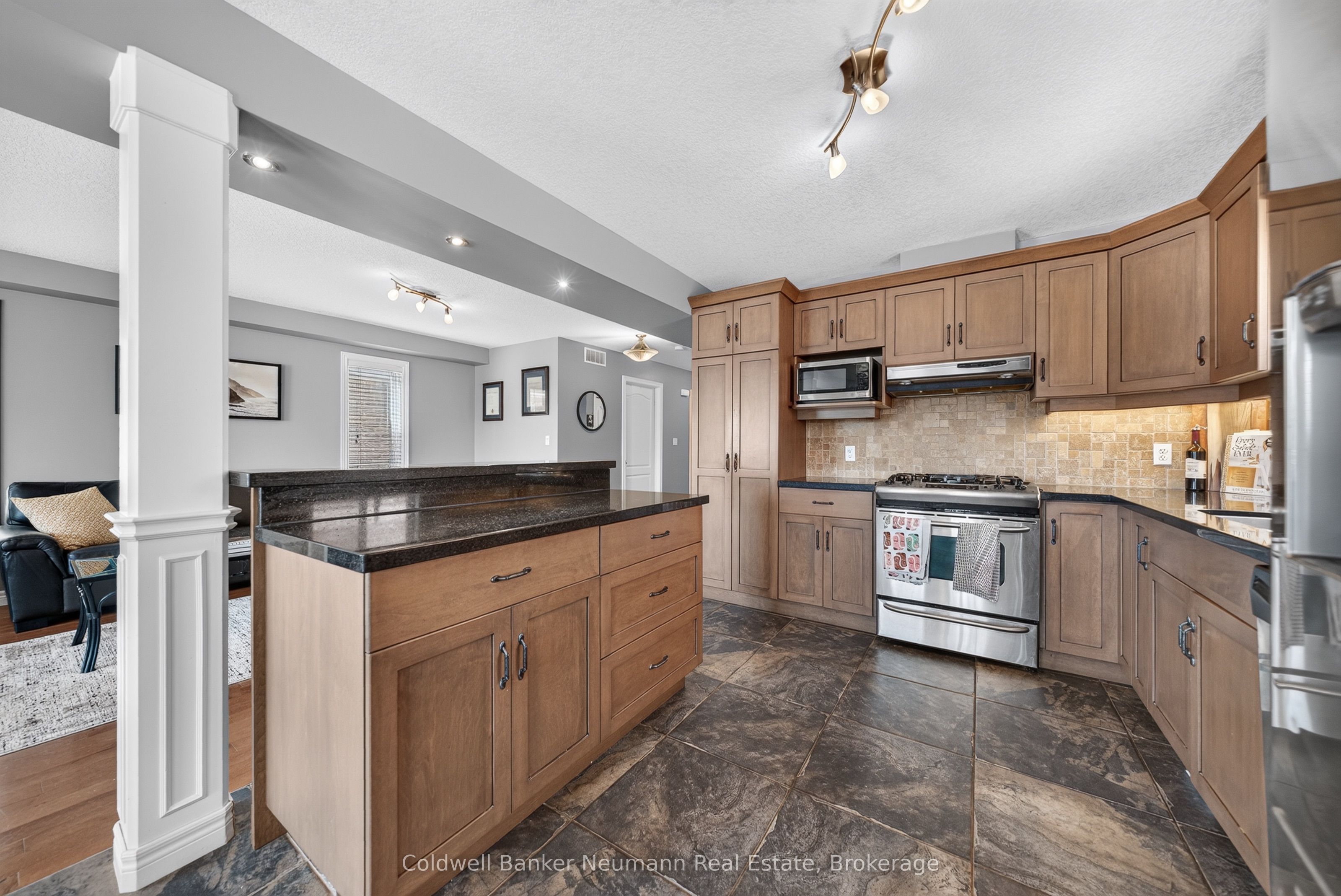 58 Washburn Drive Property Photo 12