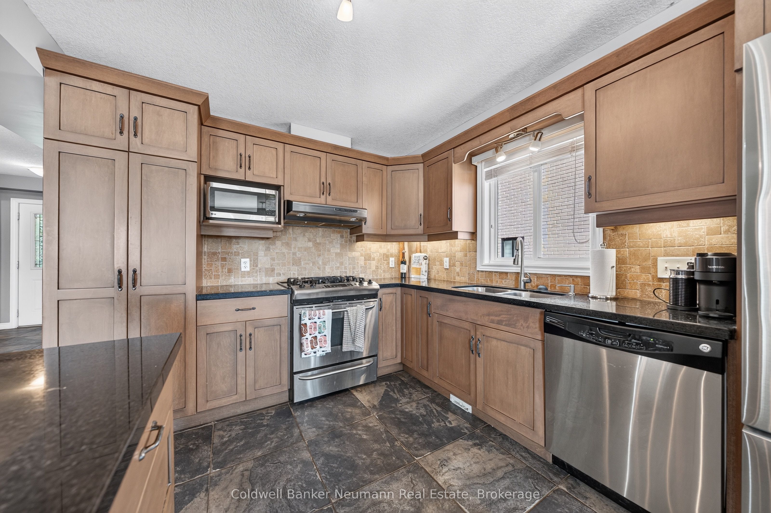 58 Washburn Drive Property Photo 14