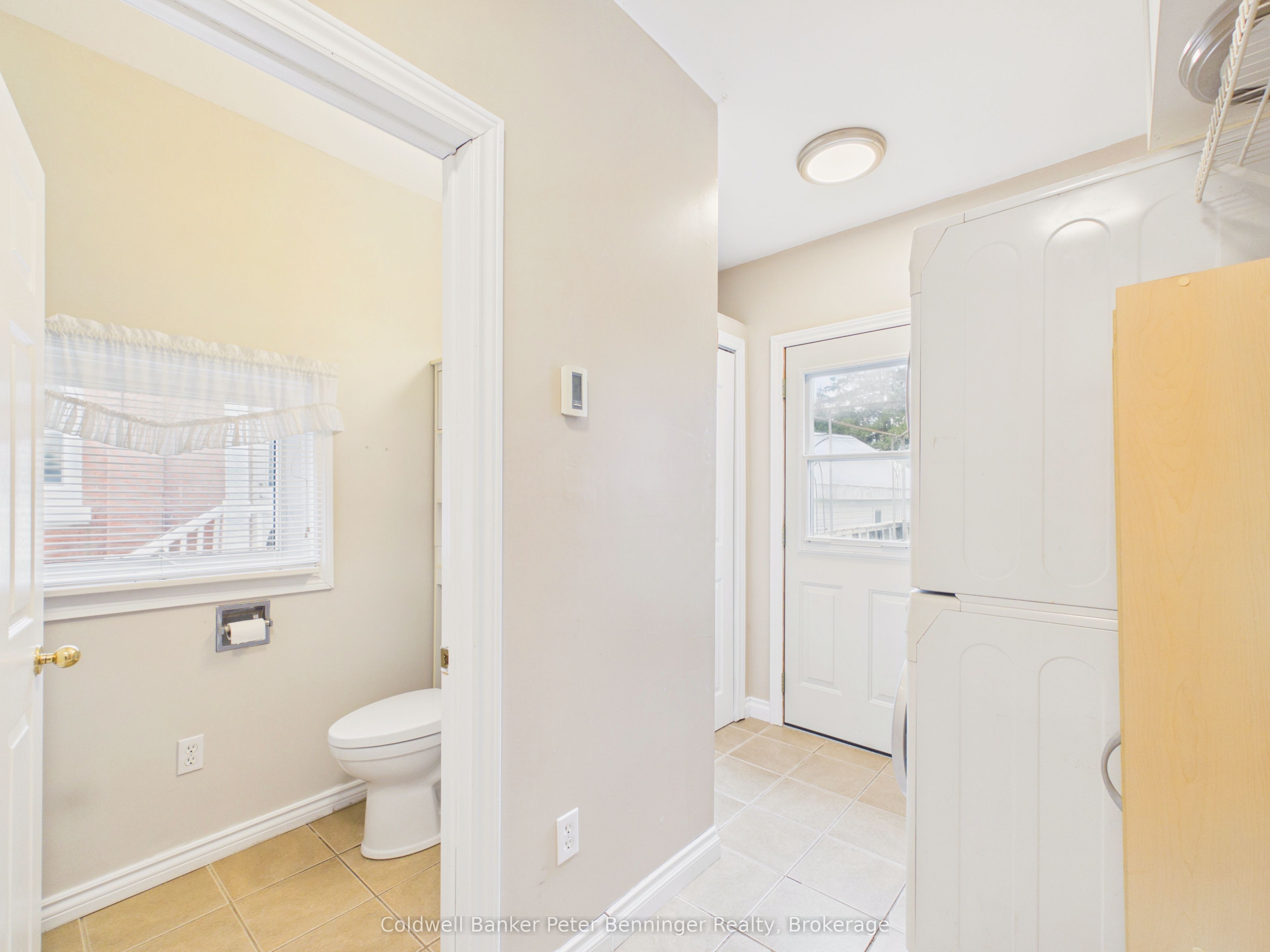 7 Yonge Street S Property Photo 13
