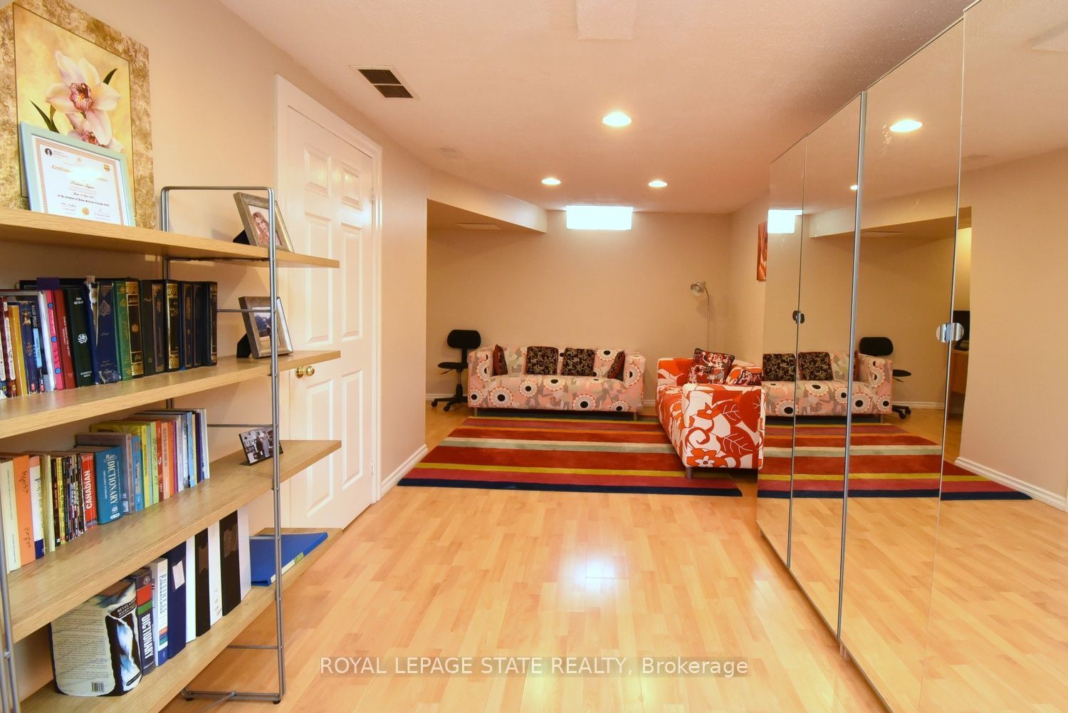 57 Townmansion Drive Property Photo 31