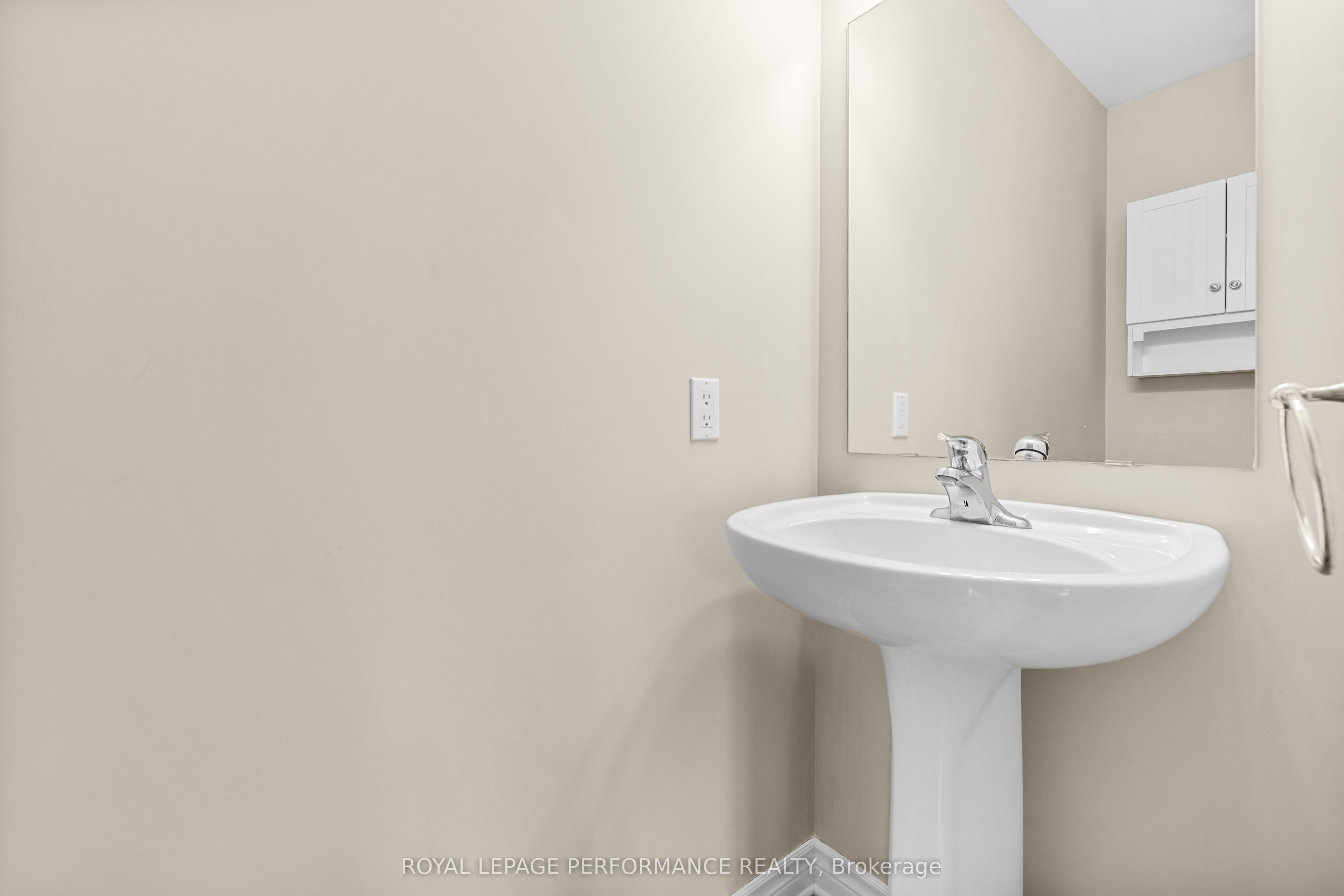39 Main Street 2 Property Photo 21