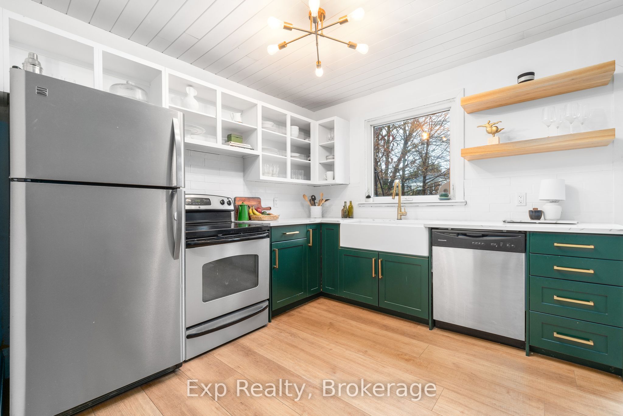 297 Victoria Avenue A Property Photo 6