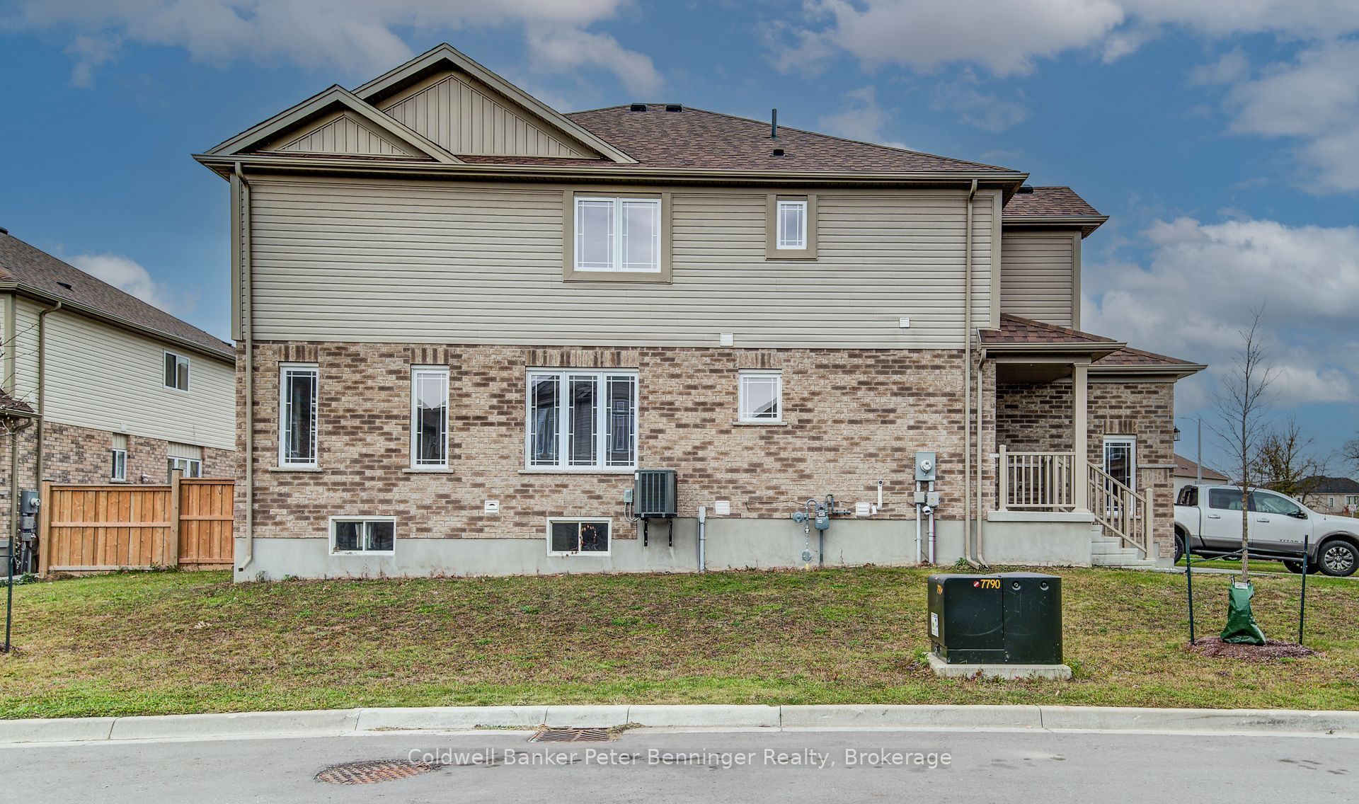 77 John Brabson Crescent Property Photo 3
