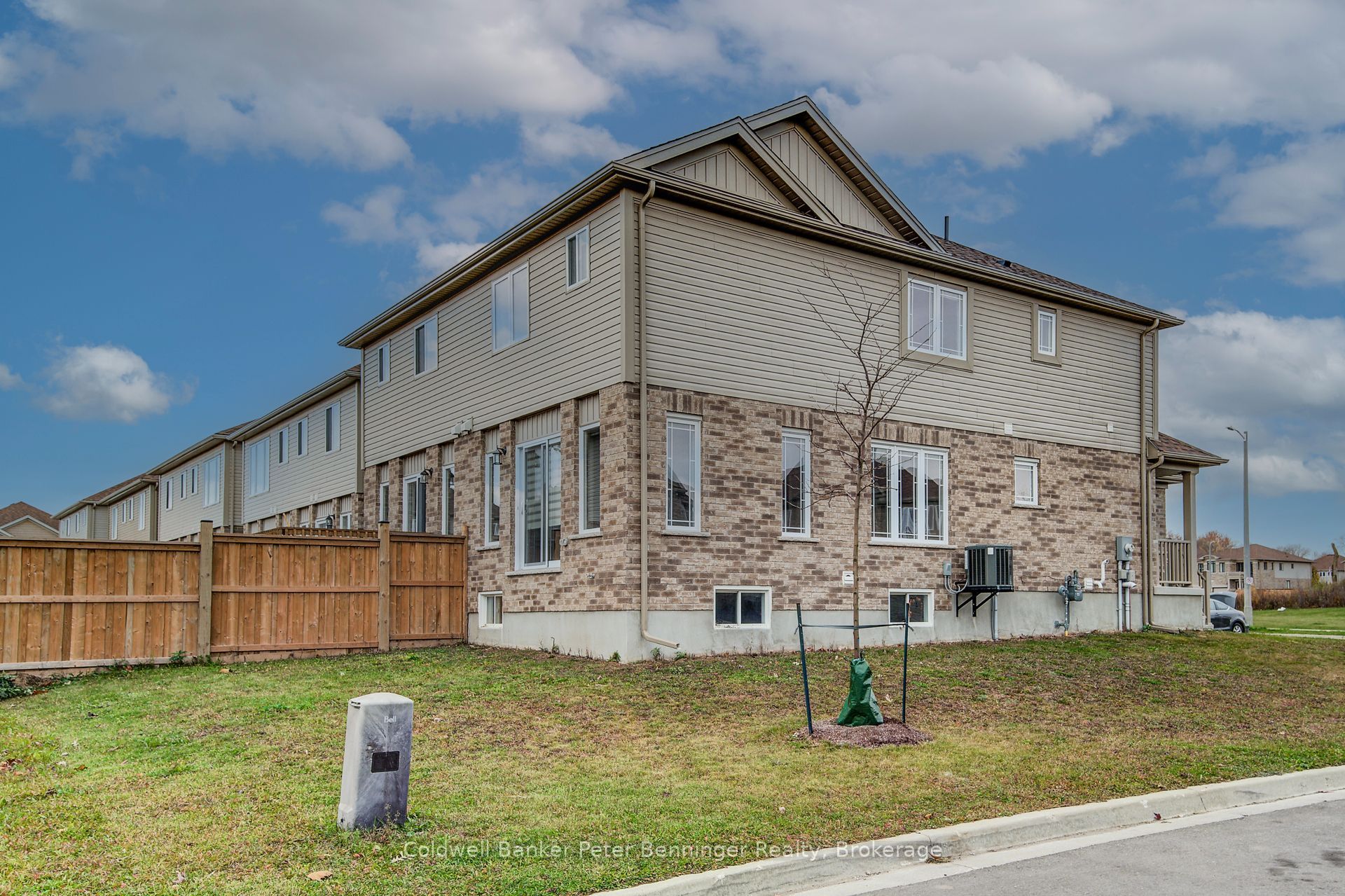 77 John Brabson Crescent Property Photo 4