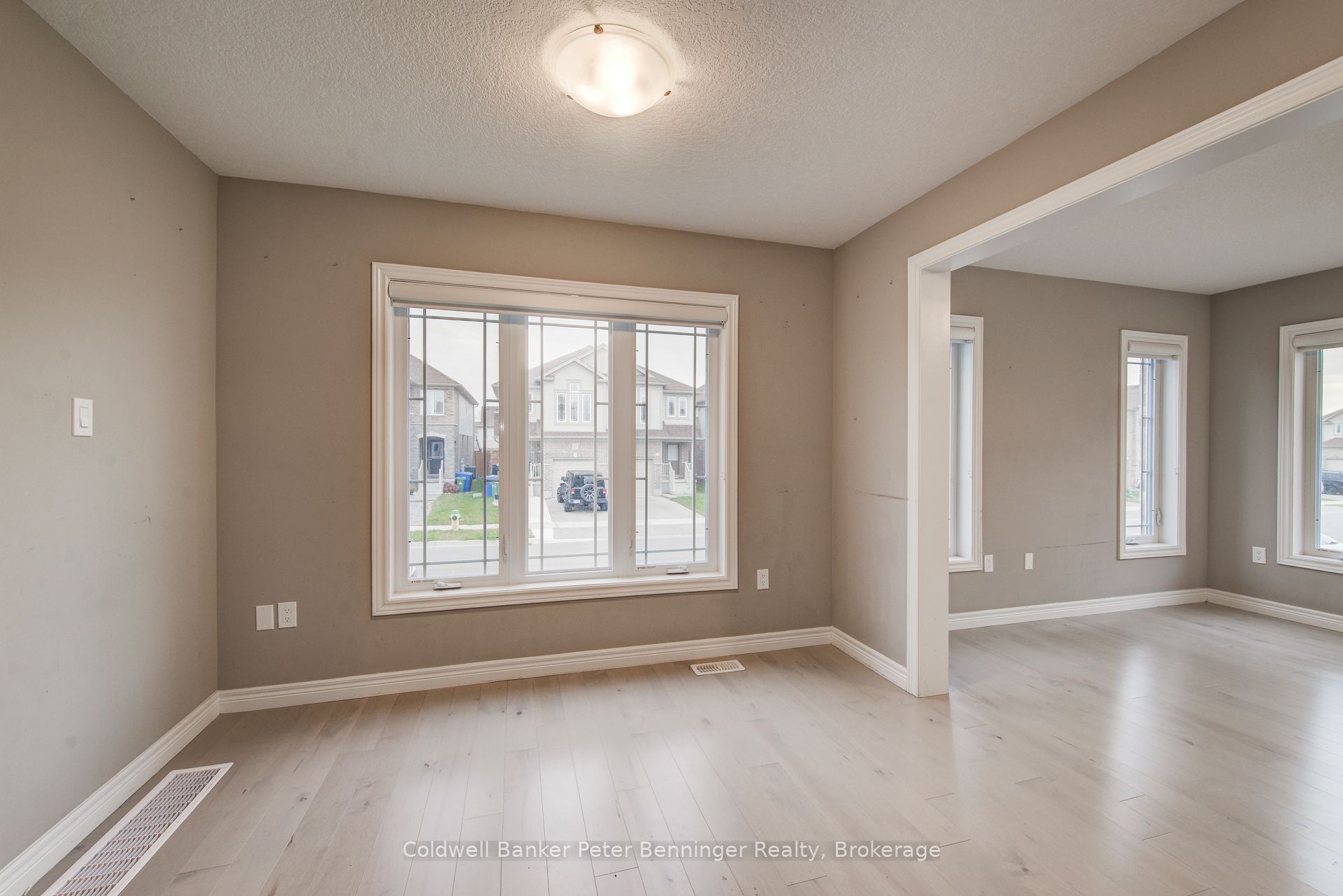 77 John Brabson Crescent Property Photo 14