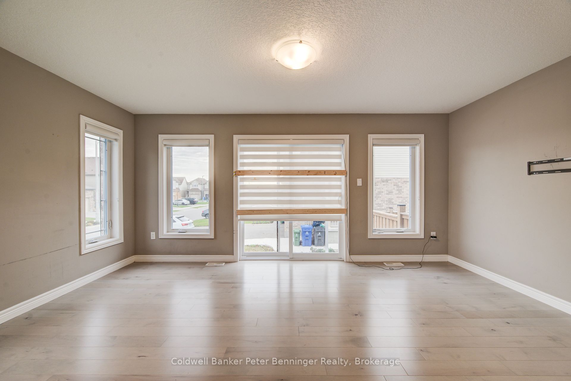 77 John Brabson Crescent Property Photo 24