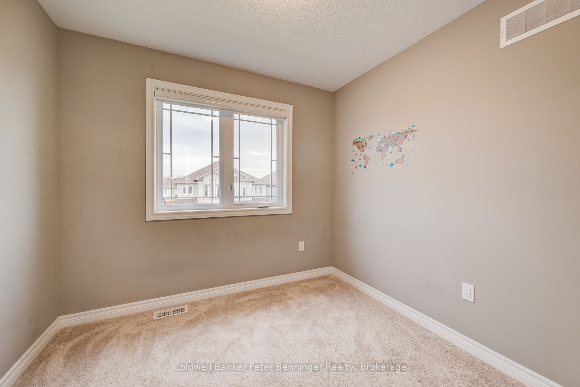 77 John Brabson Crescent Property Photo 28
