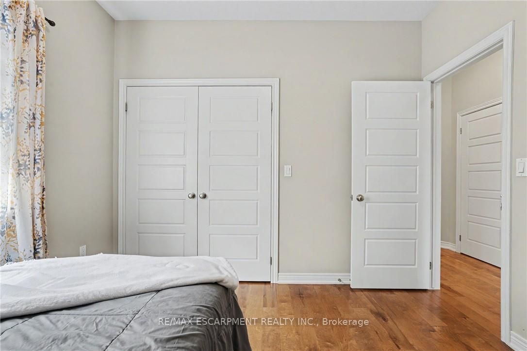 12 Silverwood Avenue Property Photo 14