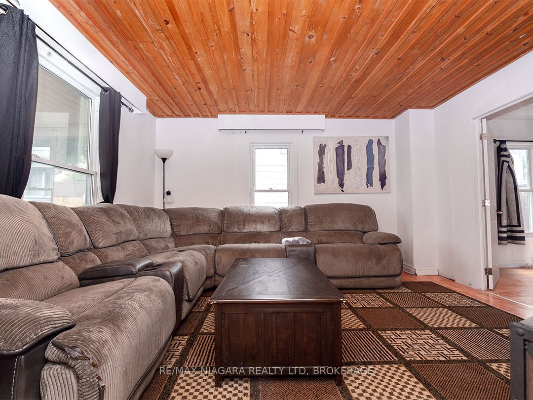 314 Bell Street Property Photo 8