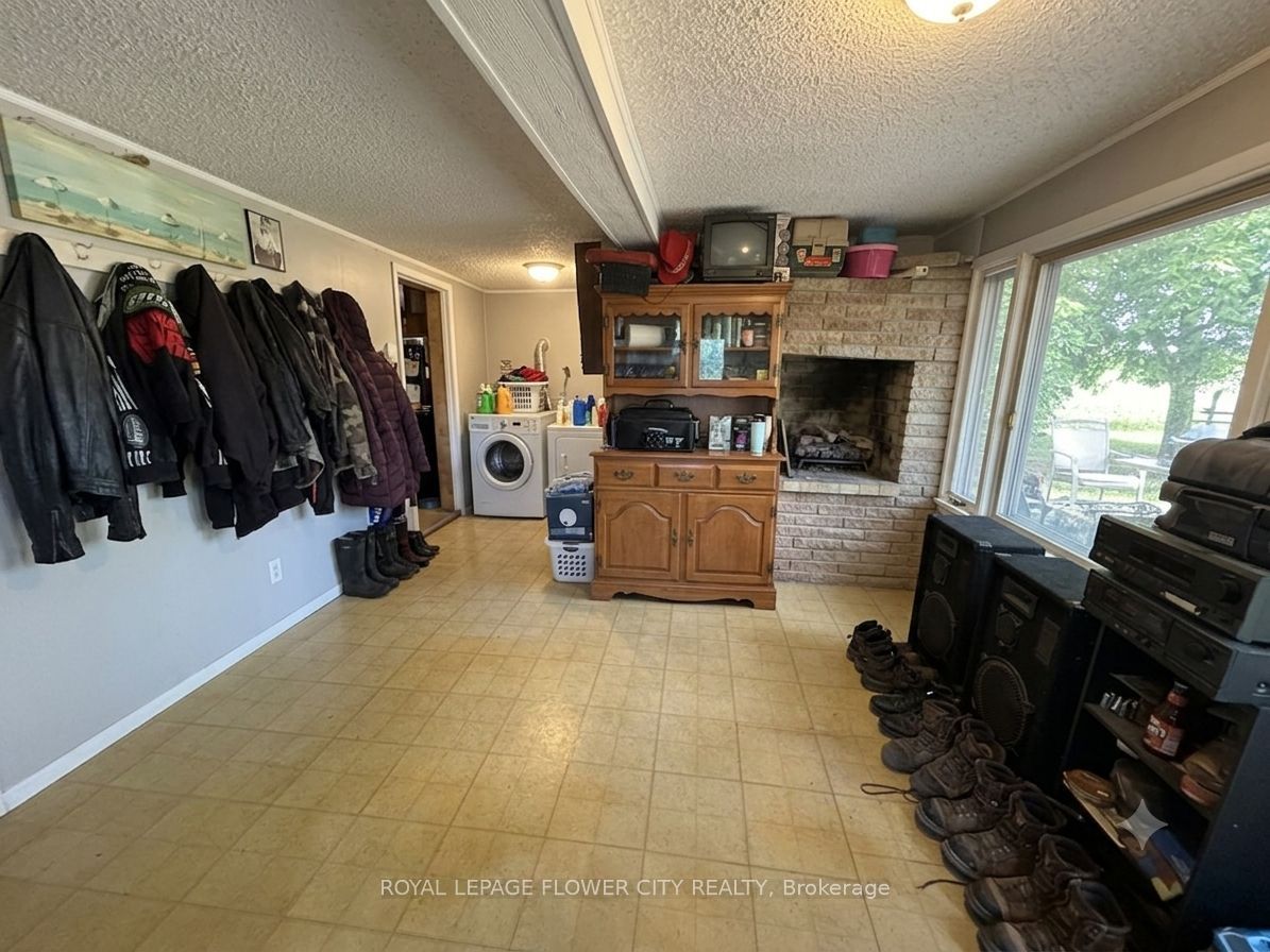 422 Mcclung Road Property Photo 8