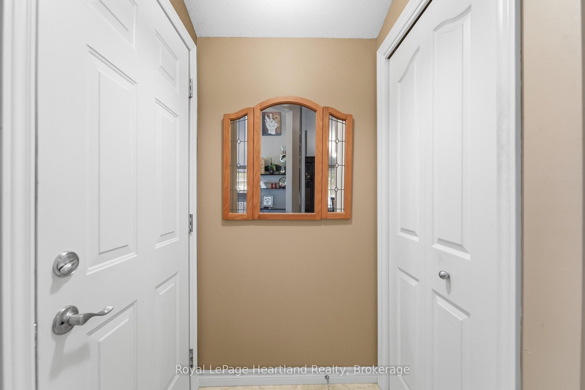 10 Huron Lane Property Photo 4