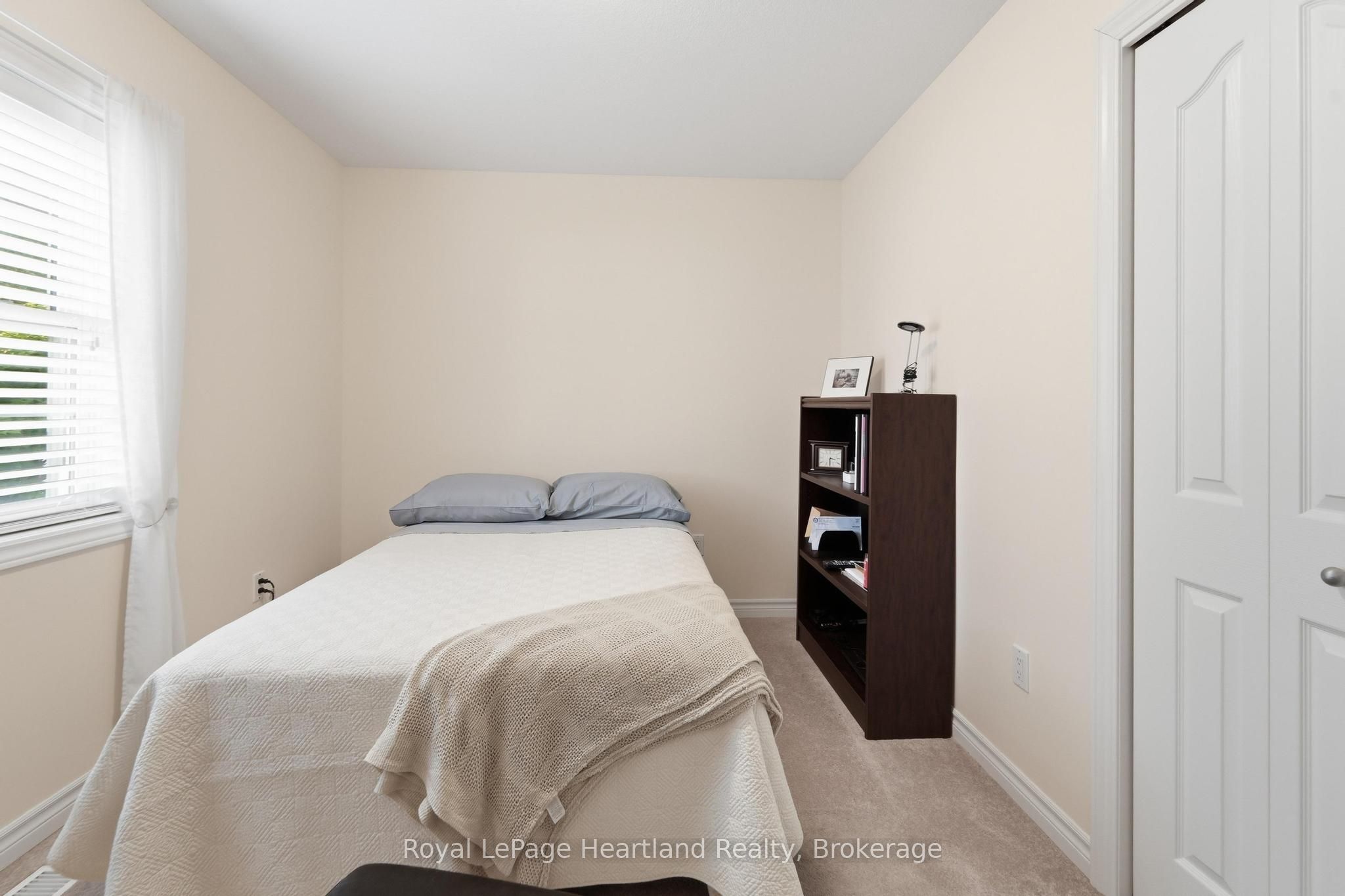 10 Huron Lane Property Photo 20