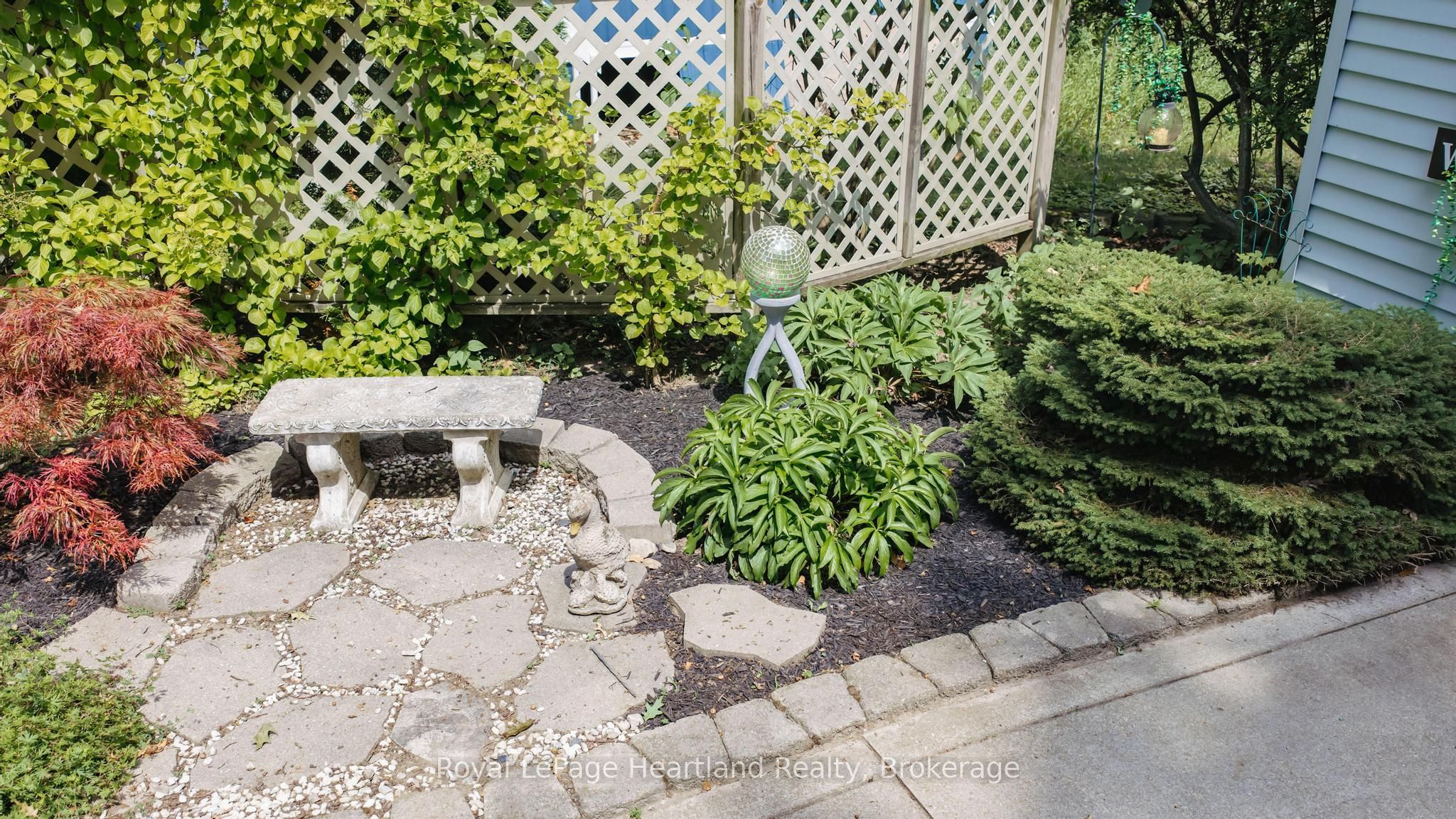 10 Huron Lane Property Photo 34