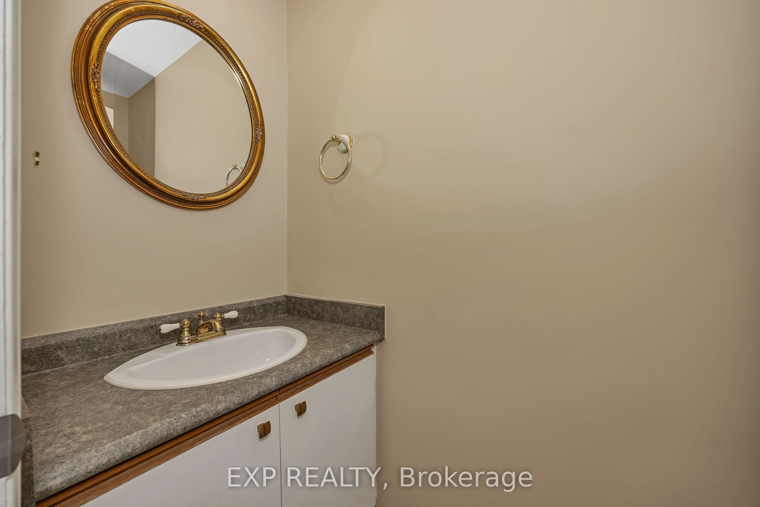 38 Sundback Lane Property Photo 9