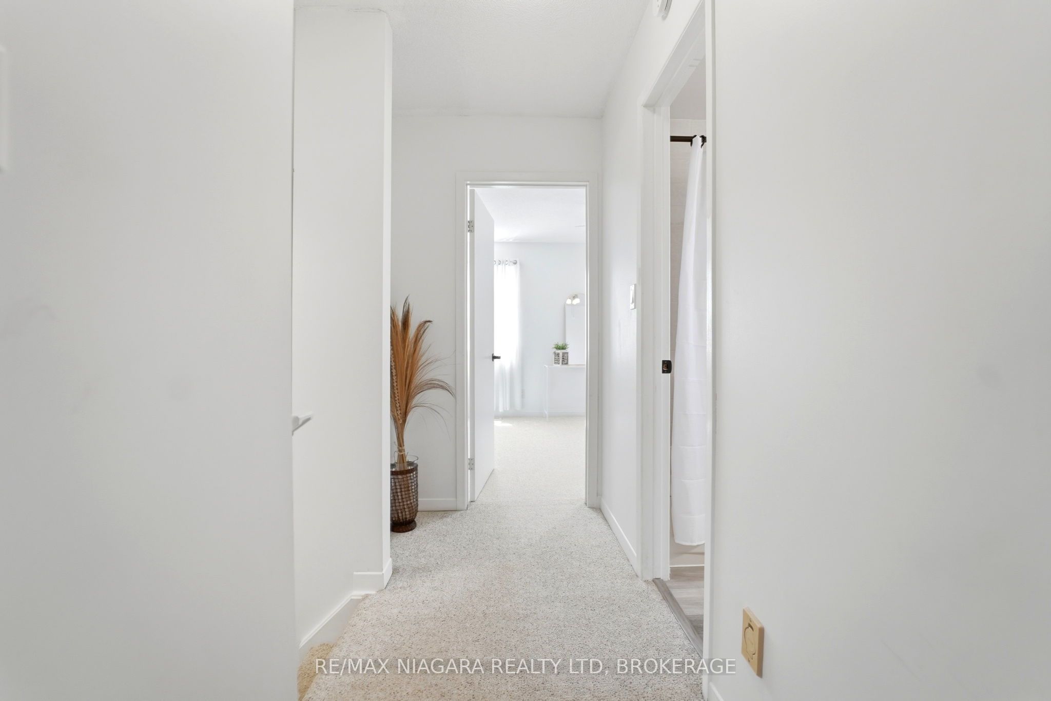 5735 Deerbrook Street Property Photo 19