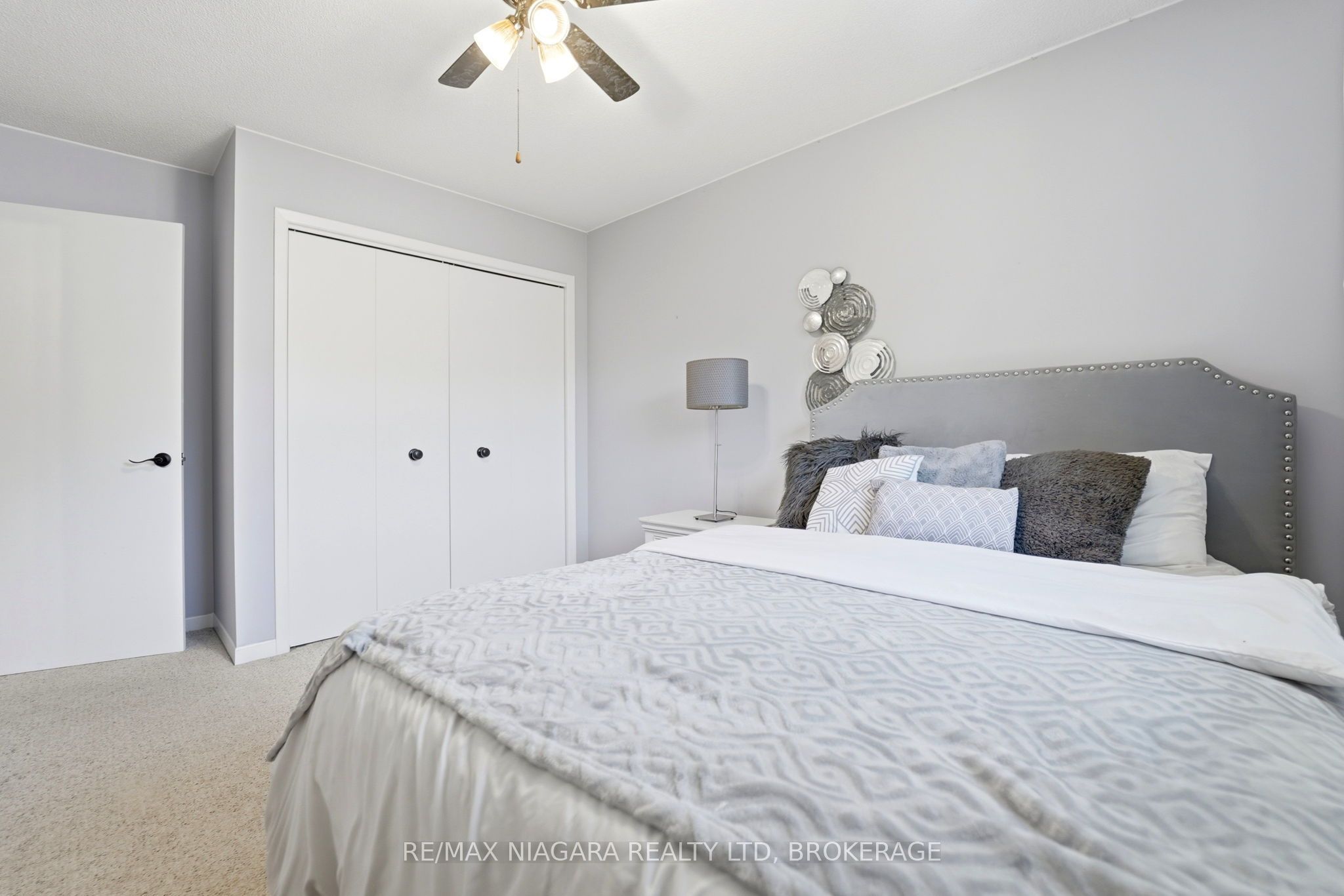 5735 Deerbrook Street Property Photo 29