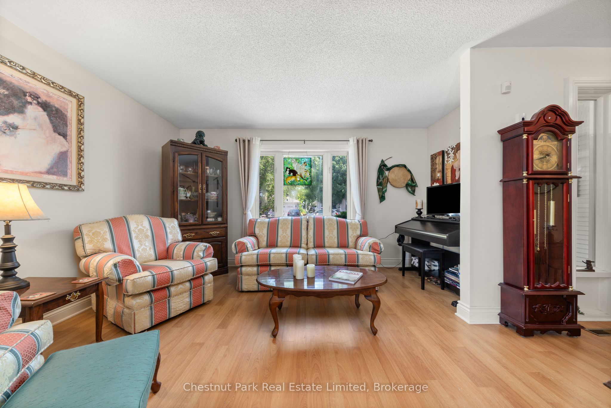 20 Monroe Court Property Photo 10