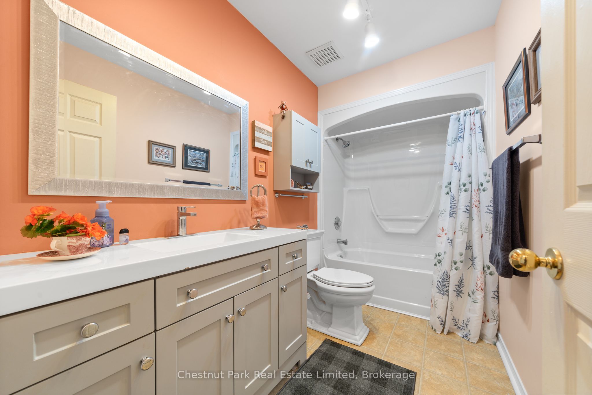 20 Monroe Court Property Photo 23