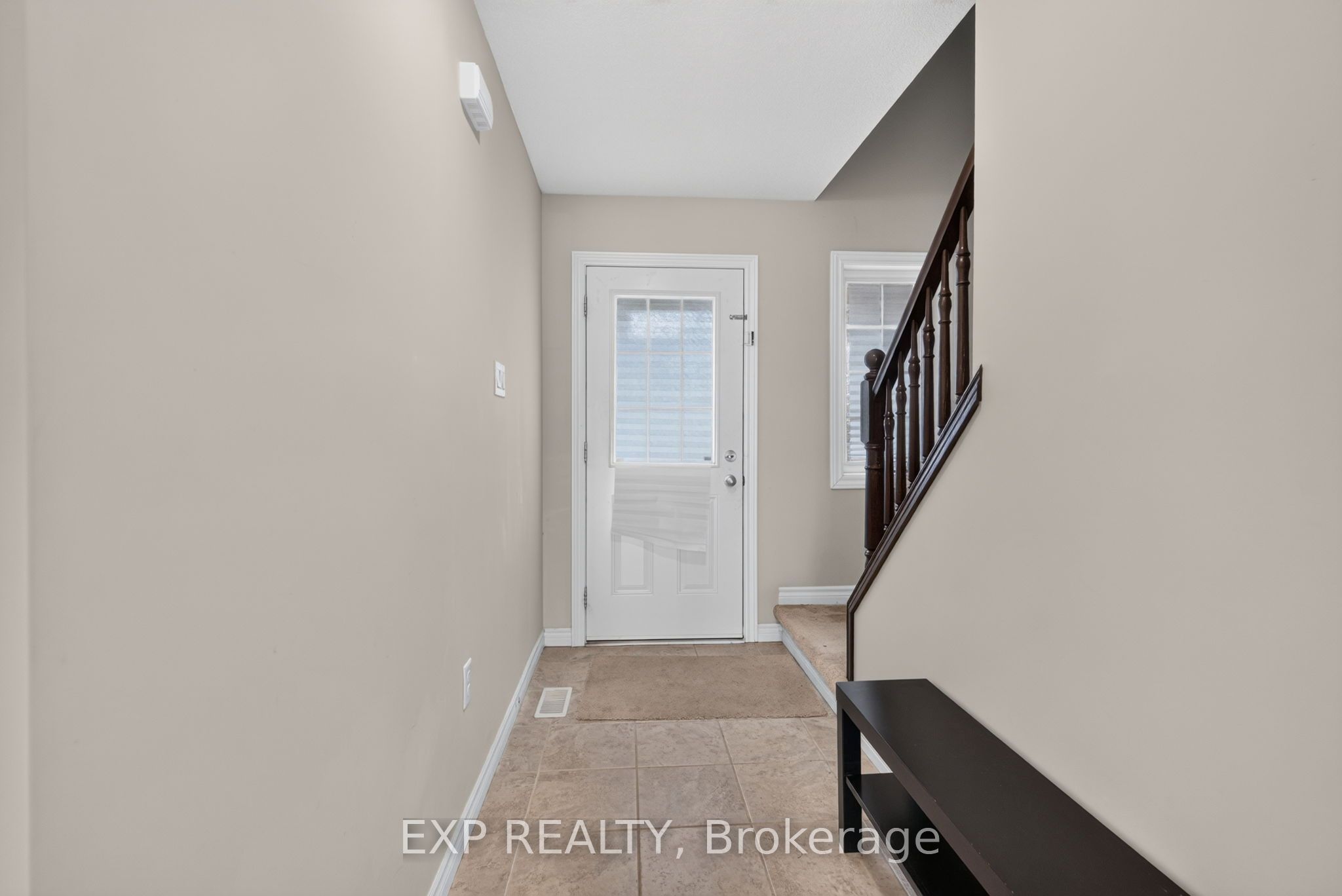 930 Silverfox Crescent Property Photo 3