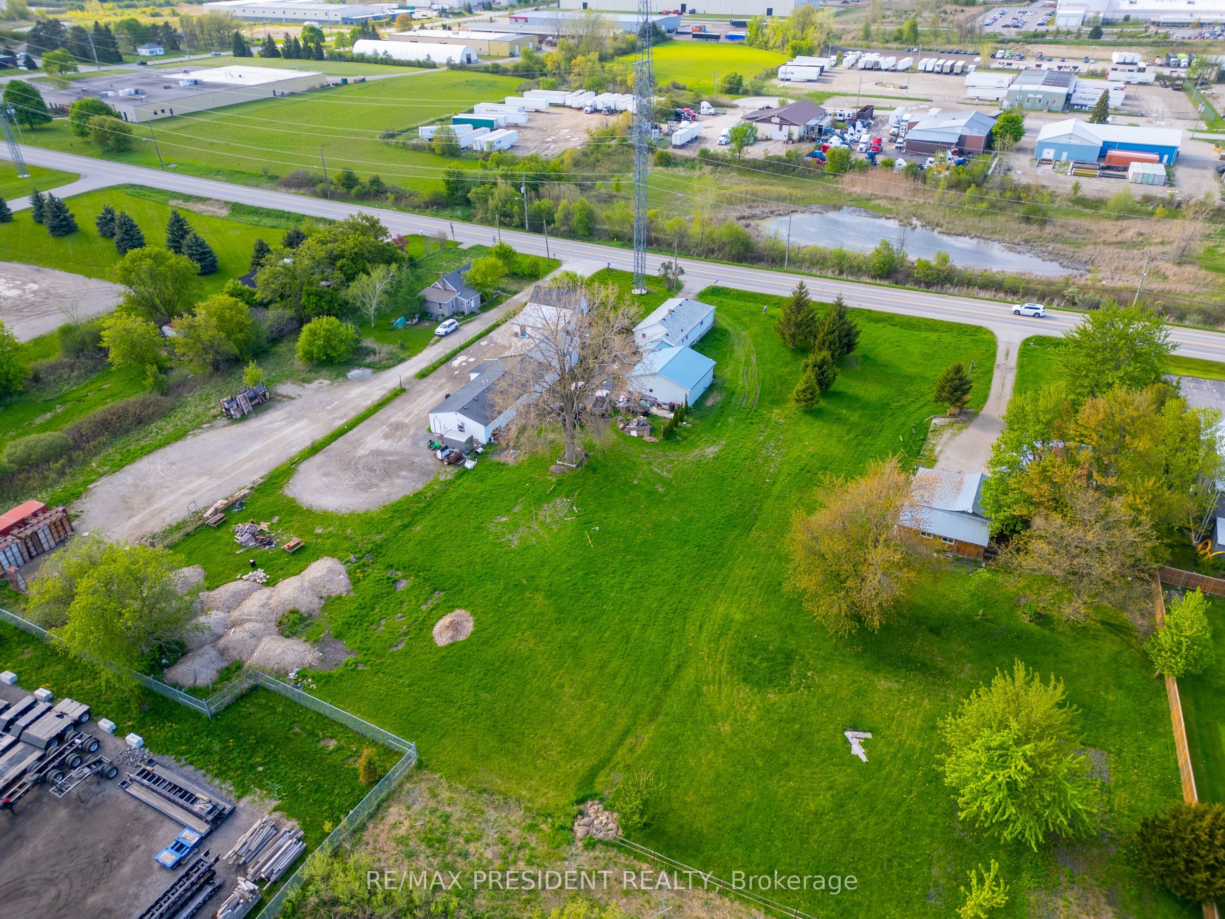 1224 Parkinson Road Property Photo 10