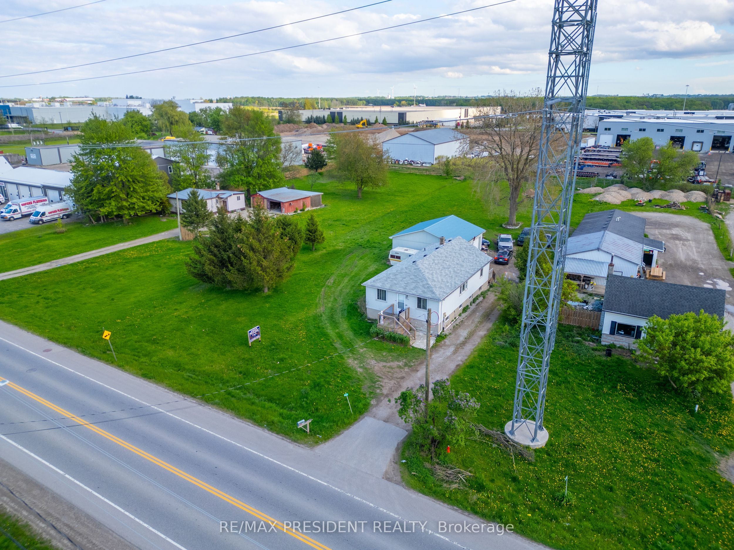 1224 Parkinson Road Property Photo 14