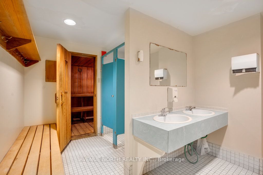 1100 Ambleside Drive 708 Property Photo 25