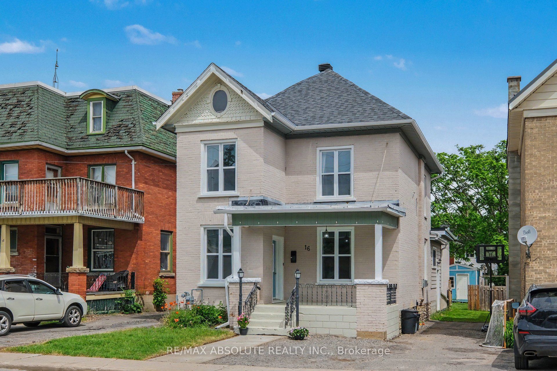 16 Glen Avenue Property Photo 2