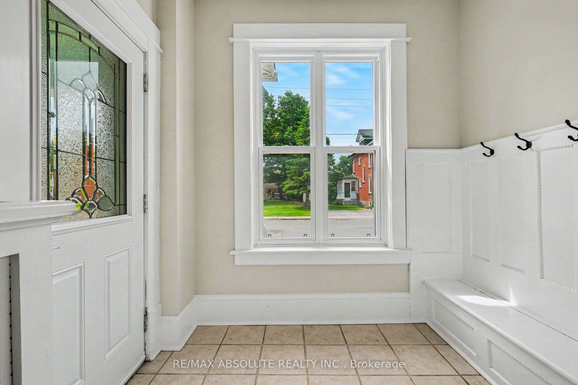 16 Glen Avenue Property Photo 5