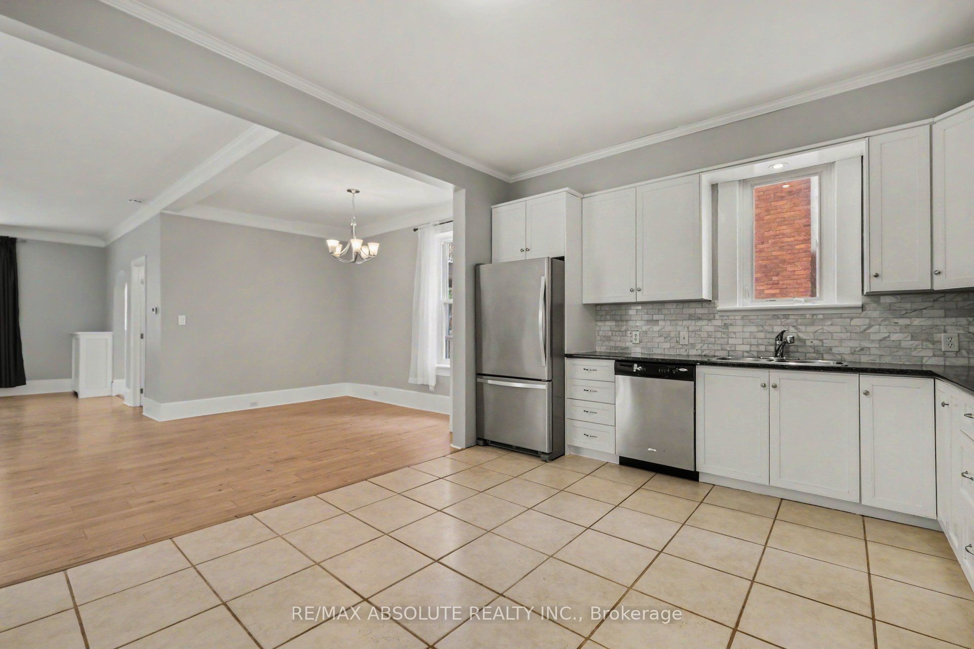 16 Glen Avenue Property Photo 12
