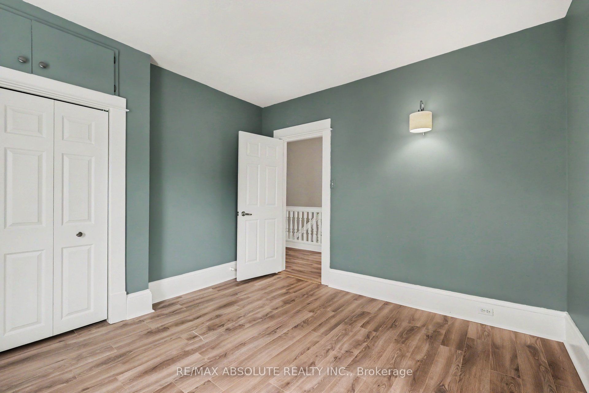 16 Glen Avenue Property Photo 27