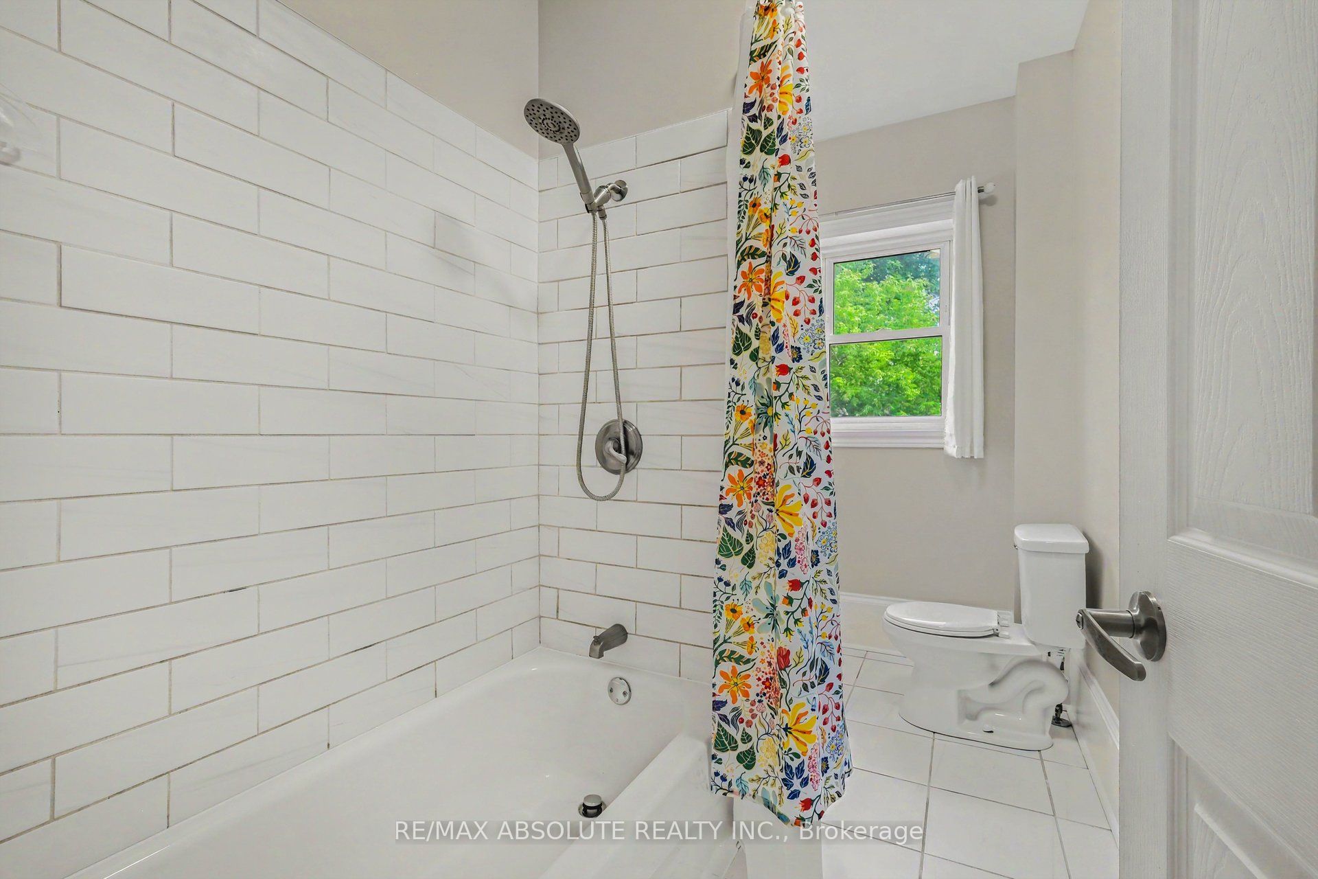16 Glen Avenue Property Photo 31