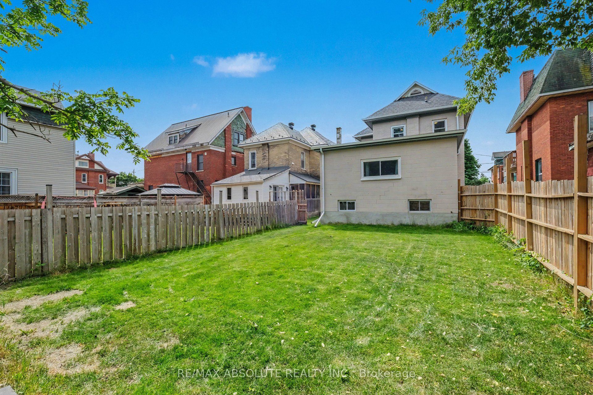 16 Glen Avenue Property Photo 34