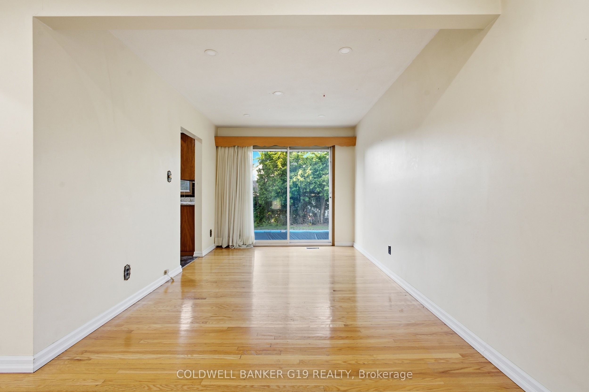 360 Blair Road Property Photo 11