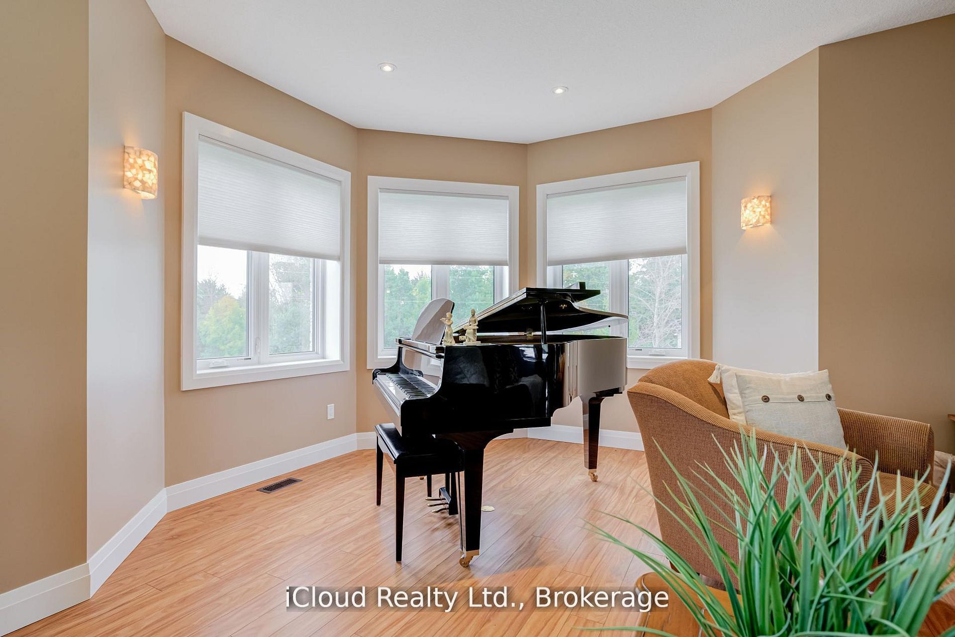 16 Highland Road Property Photo 15