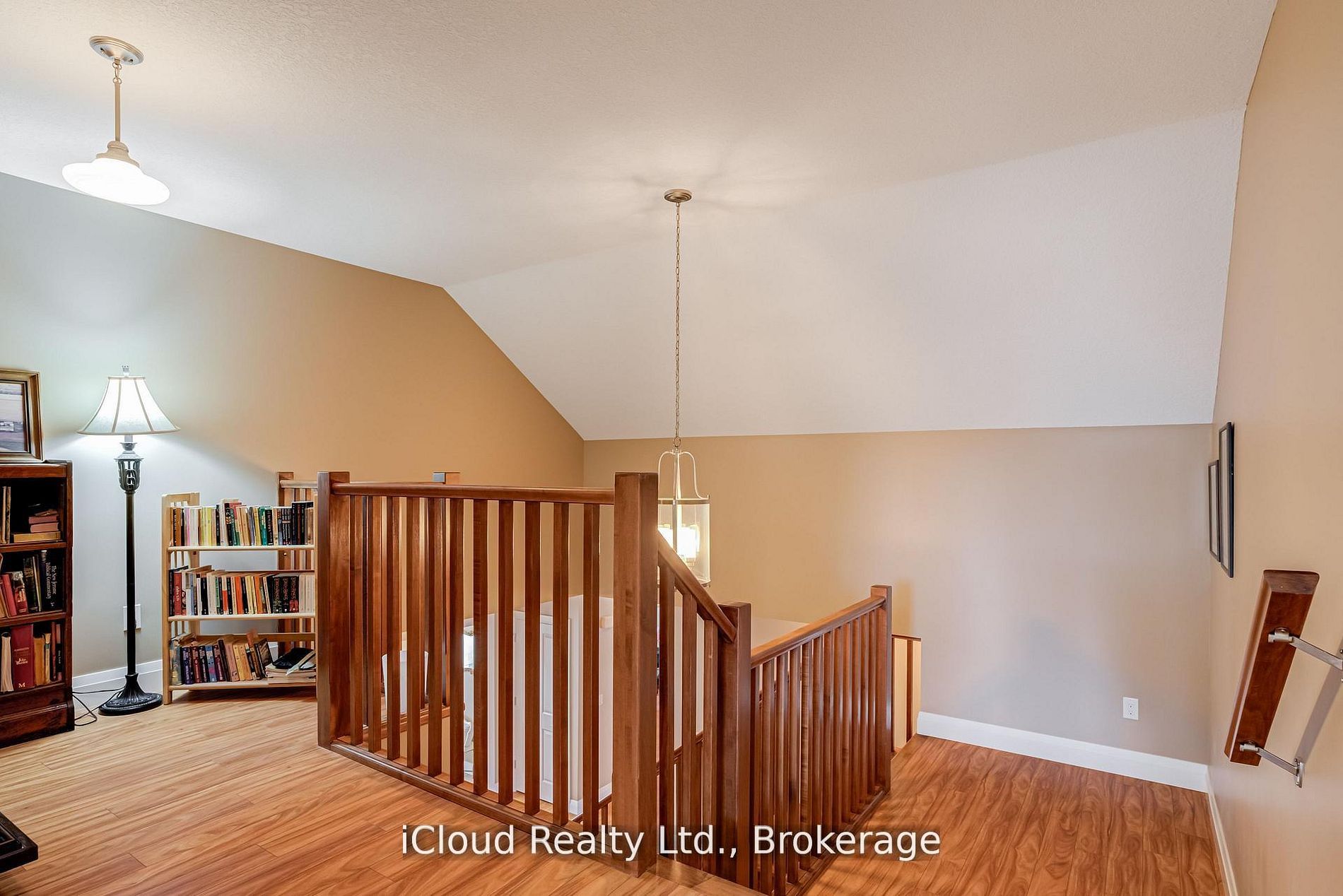 16 Highland Road Property Photo 32