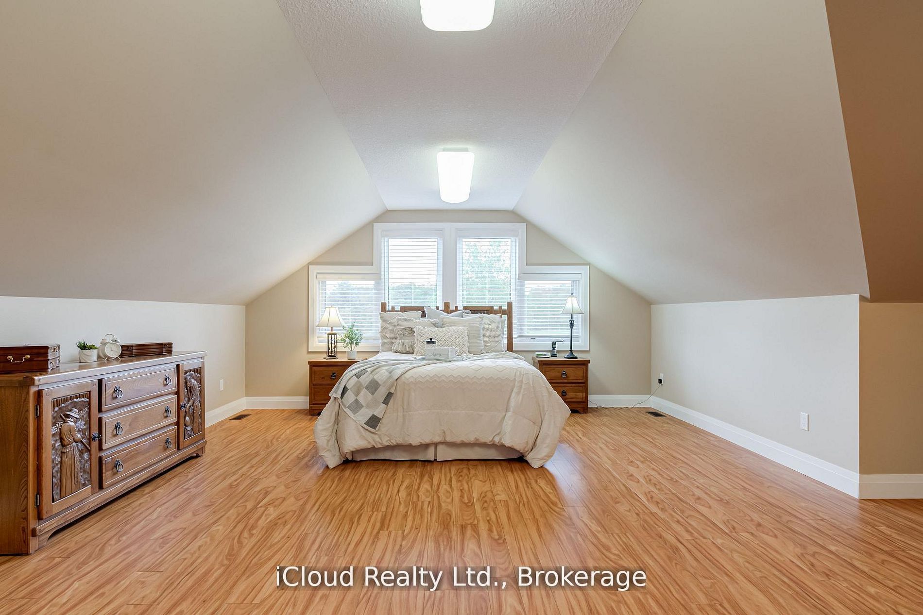 16 Highland Road Property Photo 33