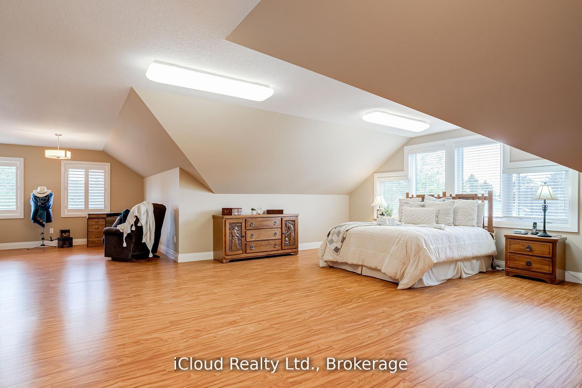 16 Highland Road Property Photo 34