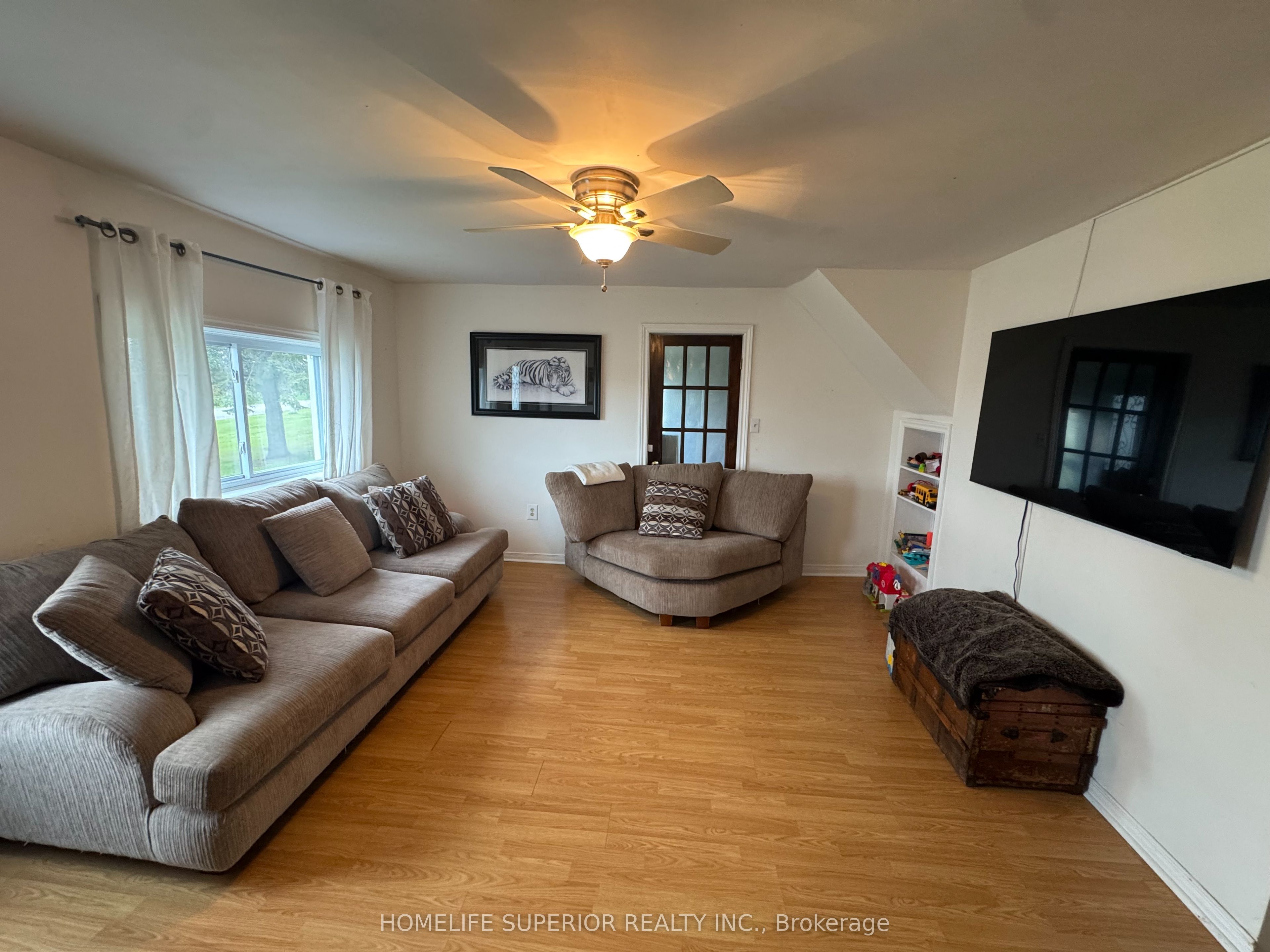 1029 St. Marks Road Property Photo 5