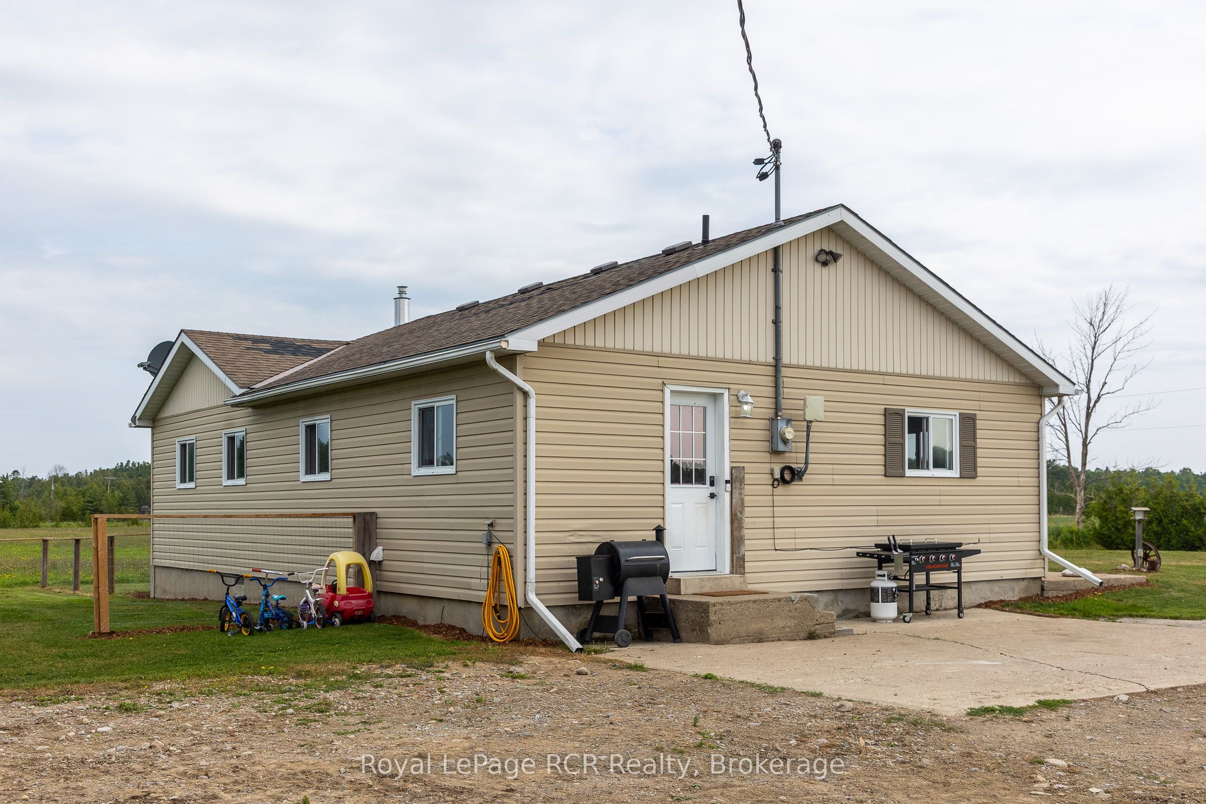 1519 West Road Property Photo 30